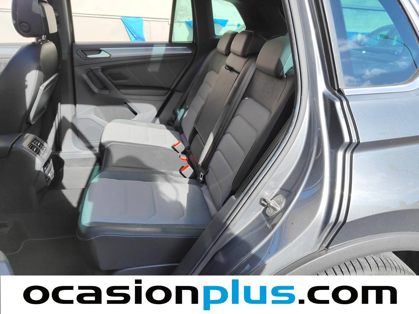 Foto Volkswagen Tiguan Volkswagen Tiguan Sport 2.0 TDI (150 CV) DSG R-Line