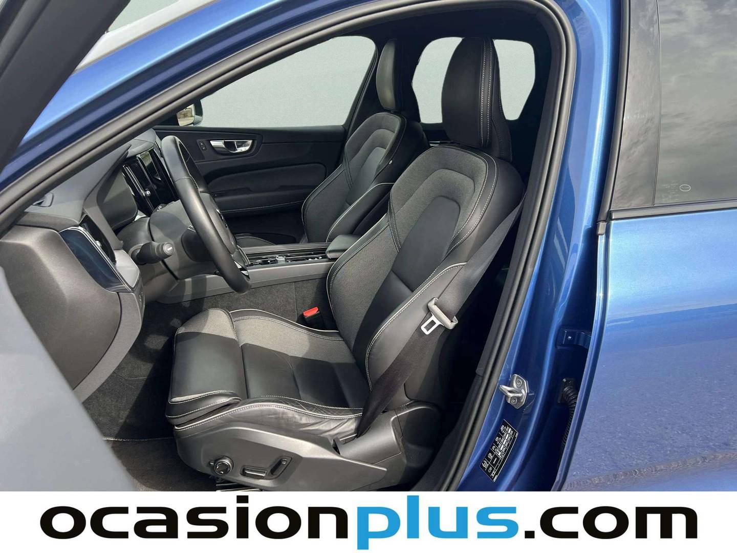 Foto asientos delanteros Volvo XC60 Volvo XC60 B4 D R-Design Auto (197 CV)