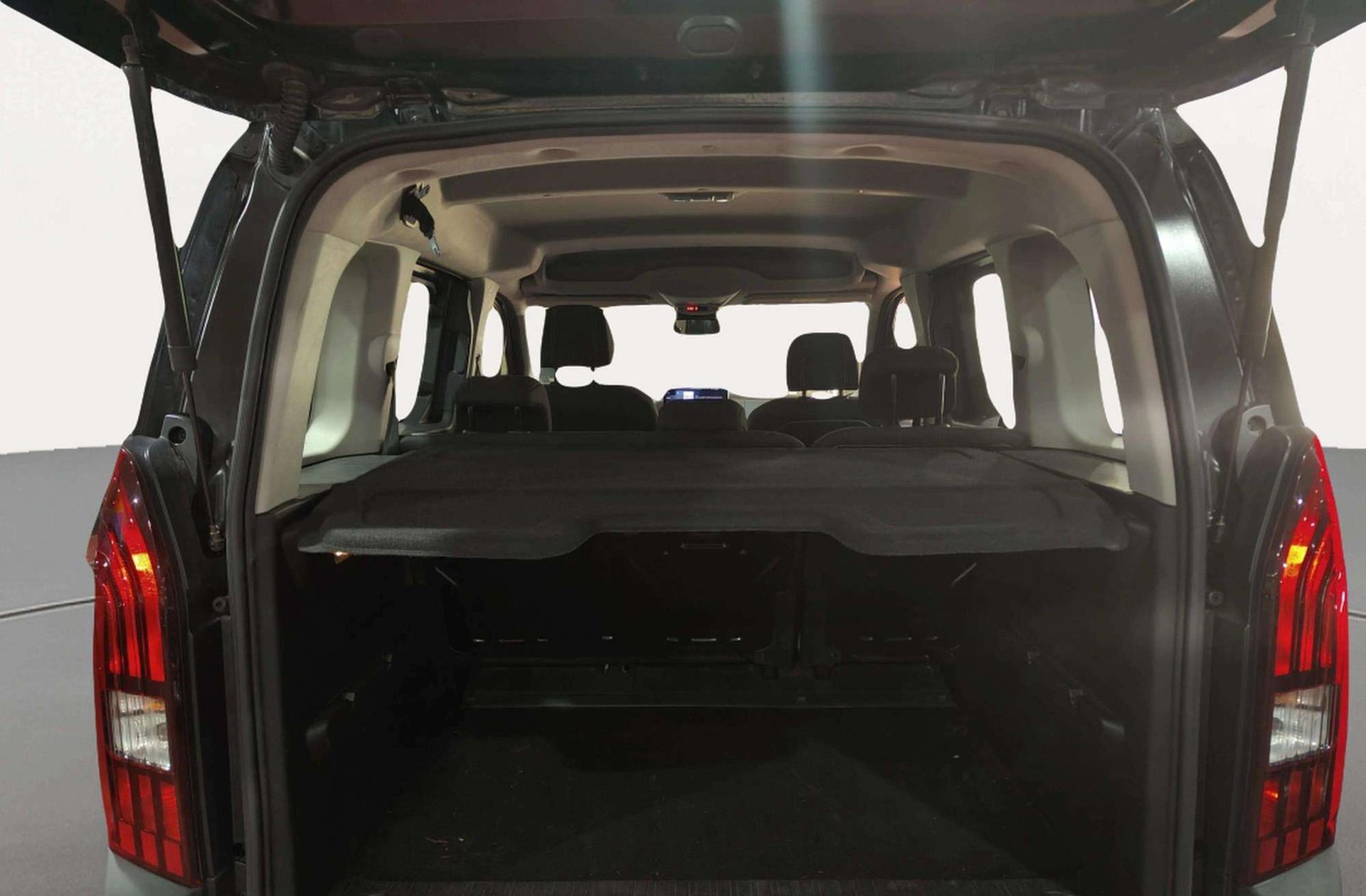 Peugeot Rifter BlueHDi 100 Allure - foto 16