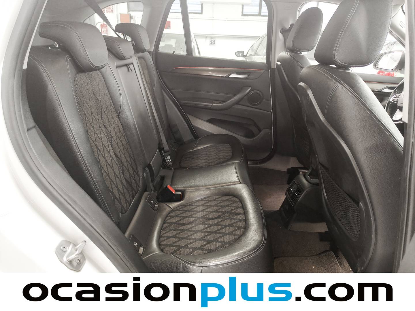 Foto BMW X1 BMW X1 sDrive18d  (150 CV)