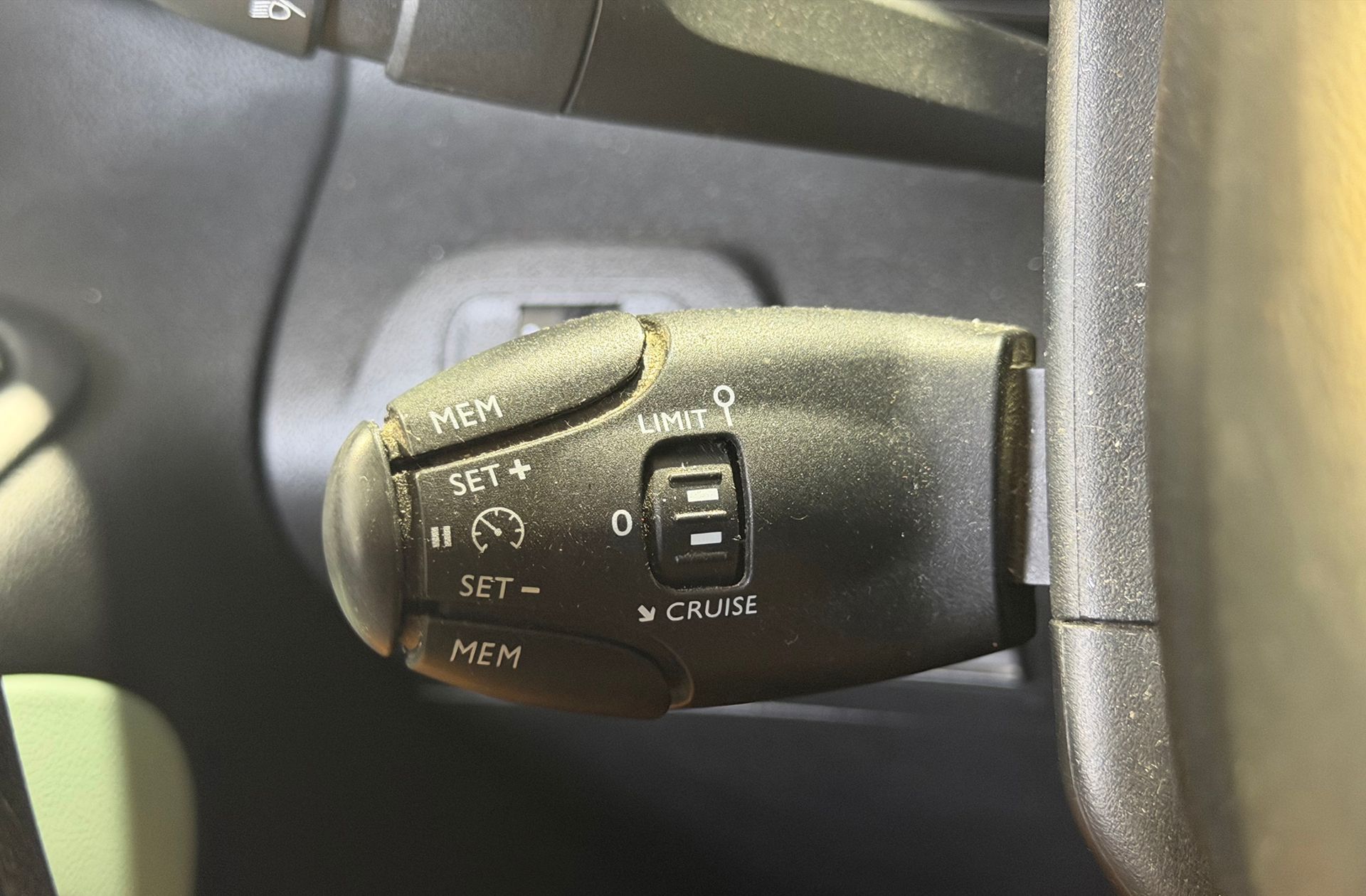 Citroën Berlingo BlueHDi 100 Talla M Shine - foto 27