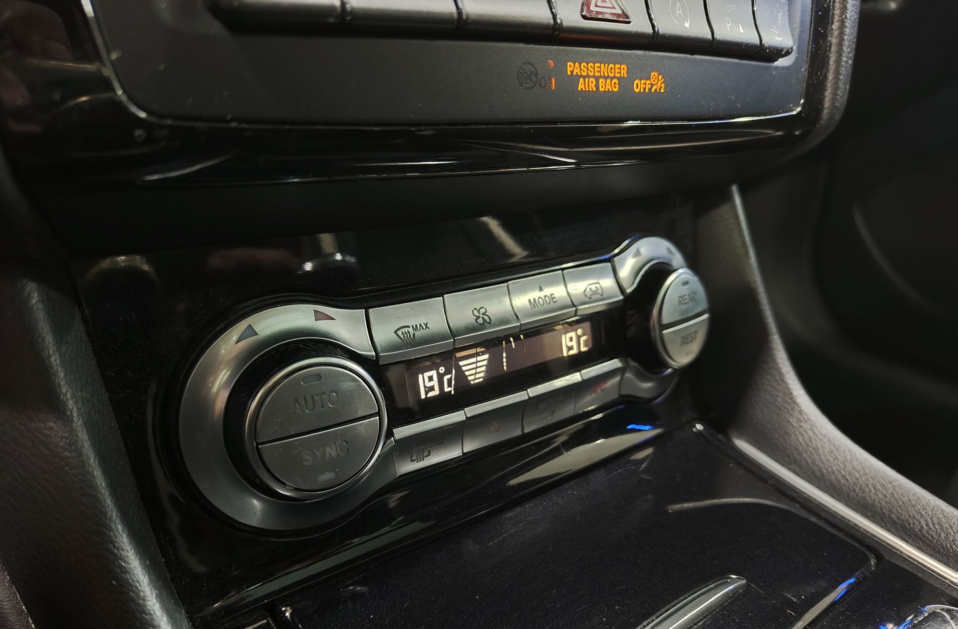 Infiniti Q30 1.5D Sport - foto 35