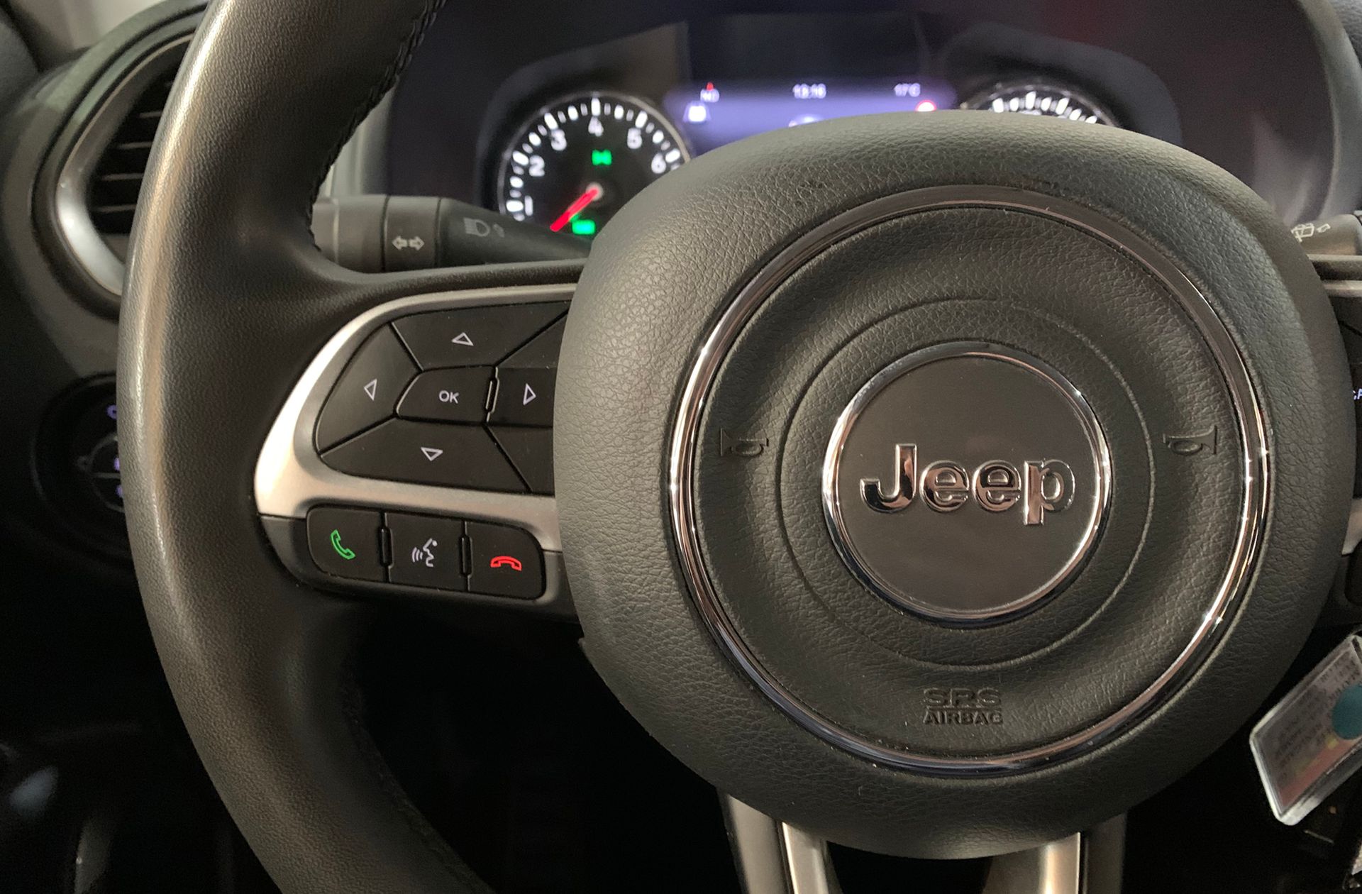 Jeep Renegade eHybrid 1.5 Limited ATX - foto 22