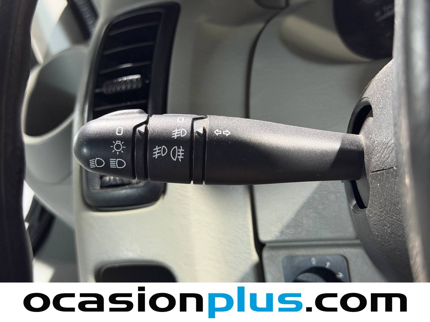 Renault Trafic Renault Trafic Furgon 2.0 dCi Furgon 29 Corto Normal (115 CV) Camperizada 3 Plazas seminuevo