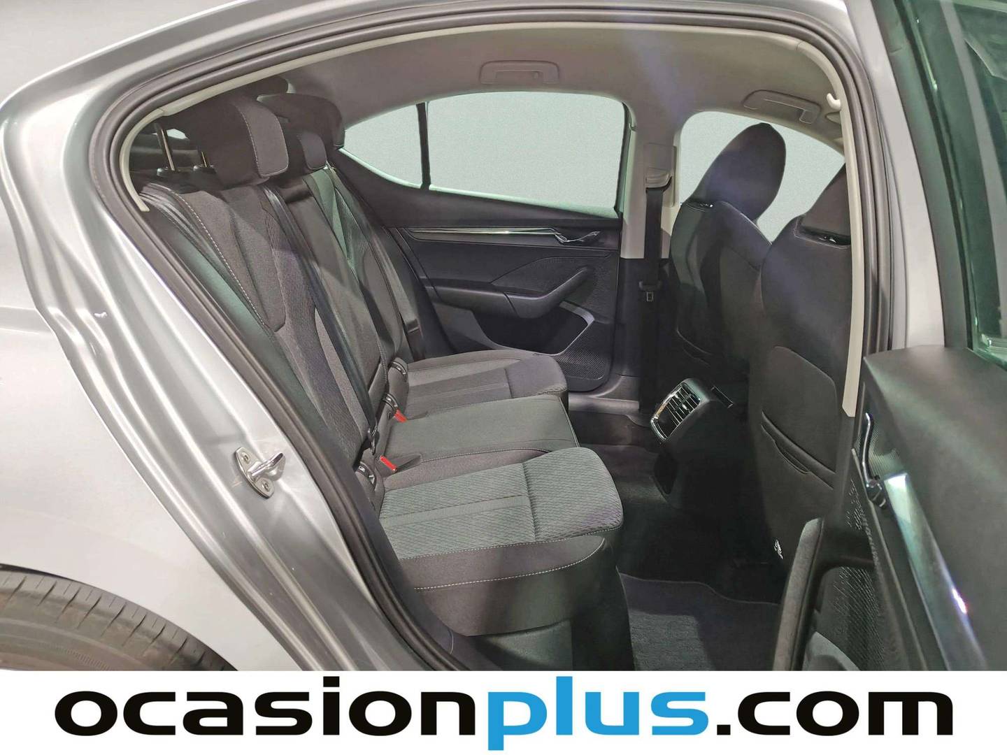 Skoda Octavia Skoda Octavia 1.5 TSI m-HEV Selection DSG (150 CV) automático