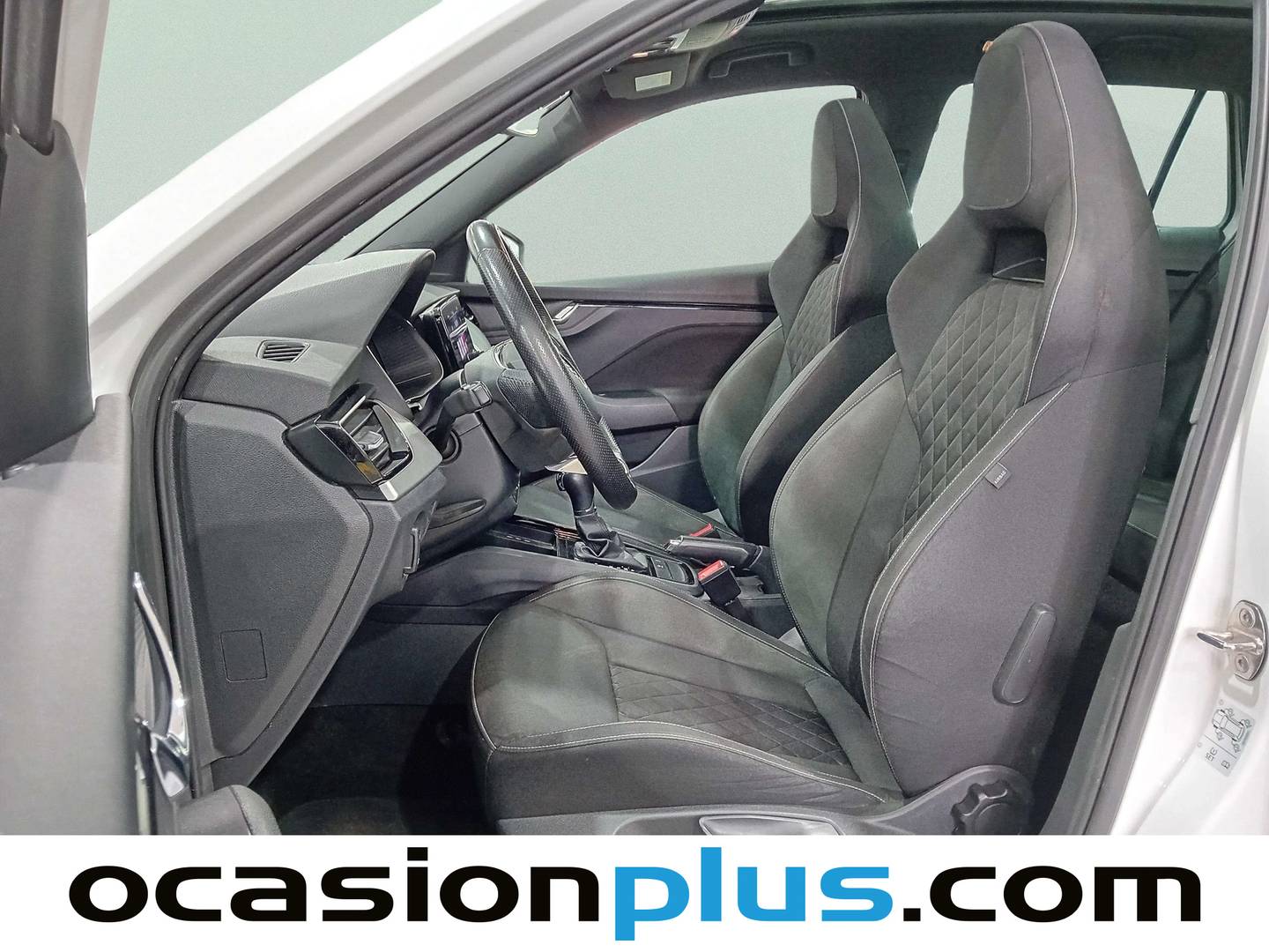 Foto asientos delanteros Skoda Kamiq Skoda Kamiq 1.5 TSI Sport DSG (150 CV)