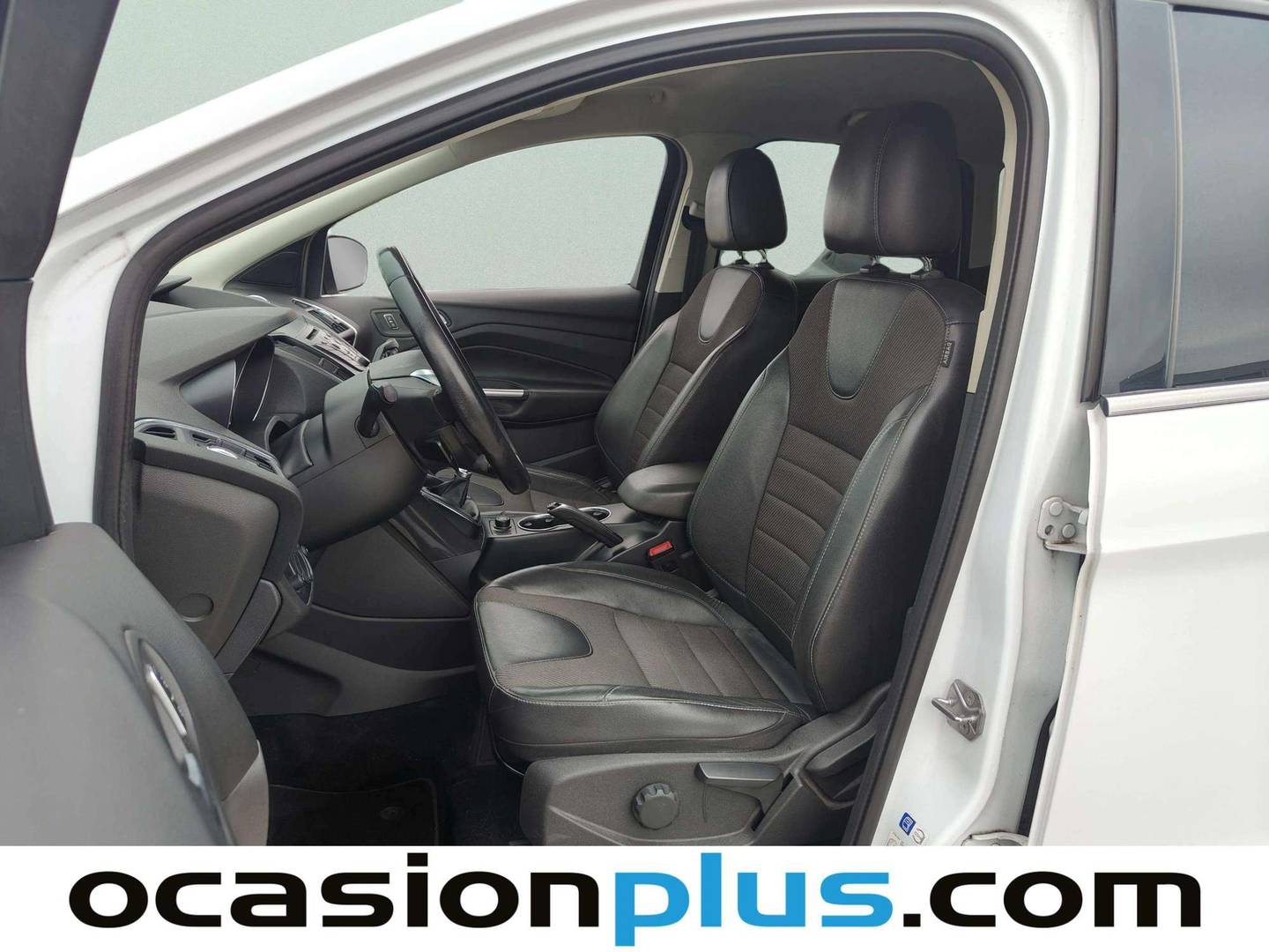 Foto asientos delanteros Ford Kuga Ford Kuga 2.0 TDCI S&S Titanium 4x2 (120 CV)