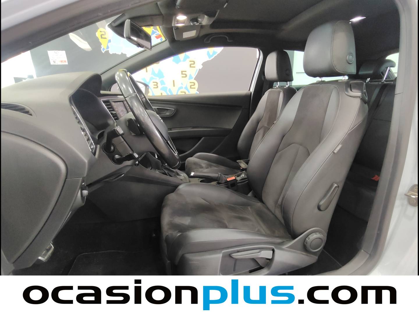 Foto asientos delanteros Seat León Seat León SC 2.0 TSI S&S Cupra DSG6 (280 CV)
