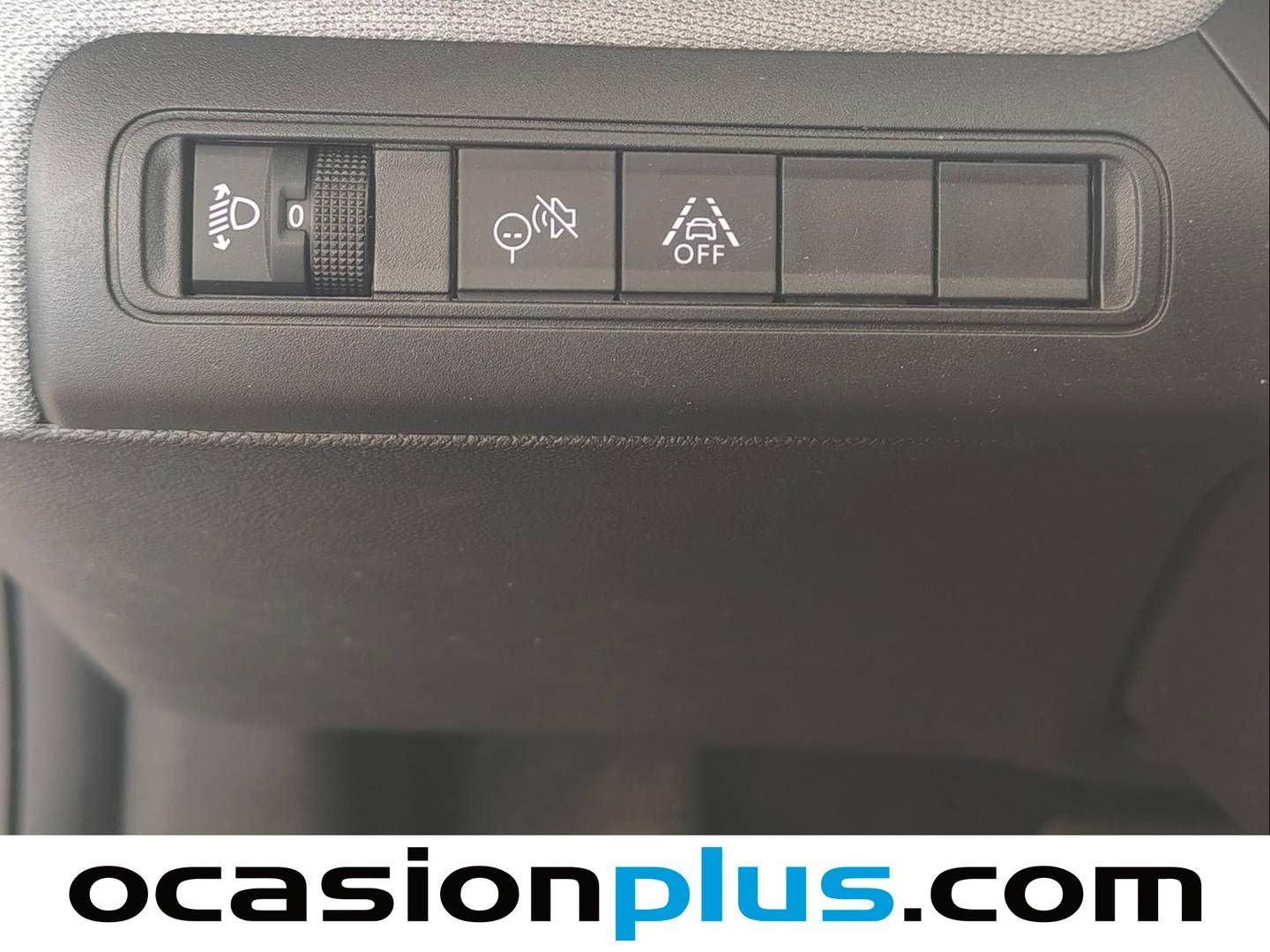 Extras del Citroën C3 Aircross Citroën C3 Aircross Hybrid 145 Plus e-DCS6 (145 CV)
