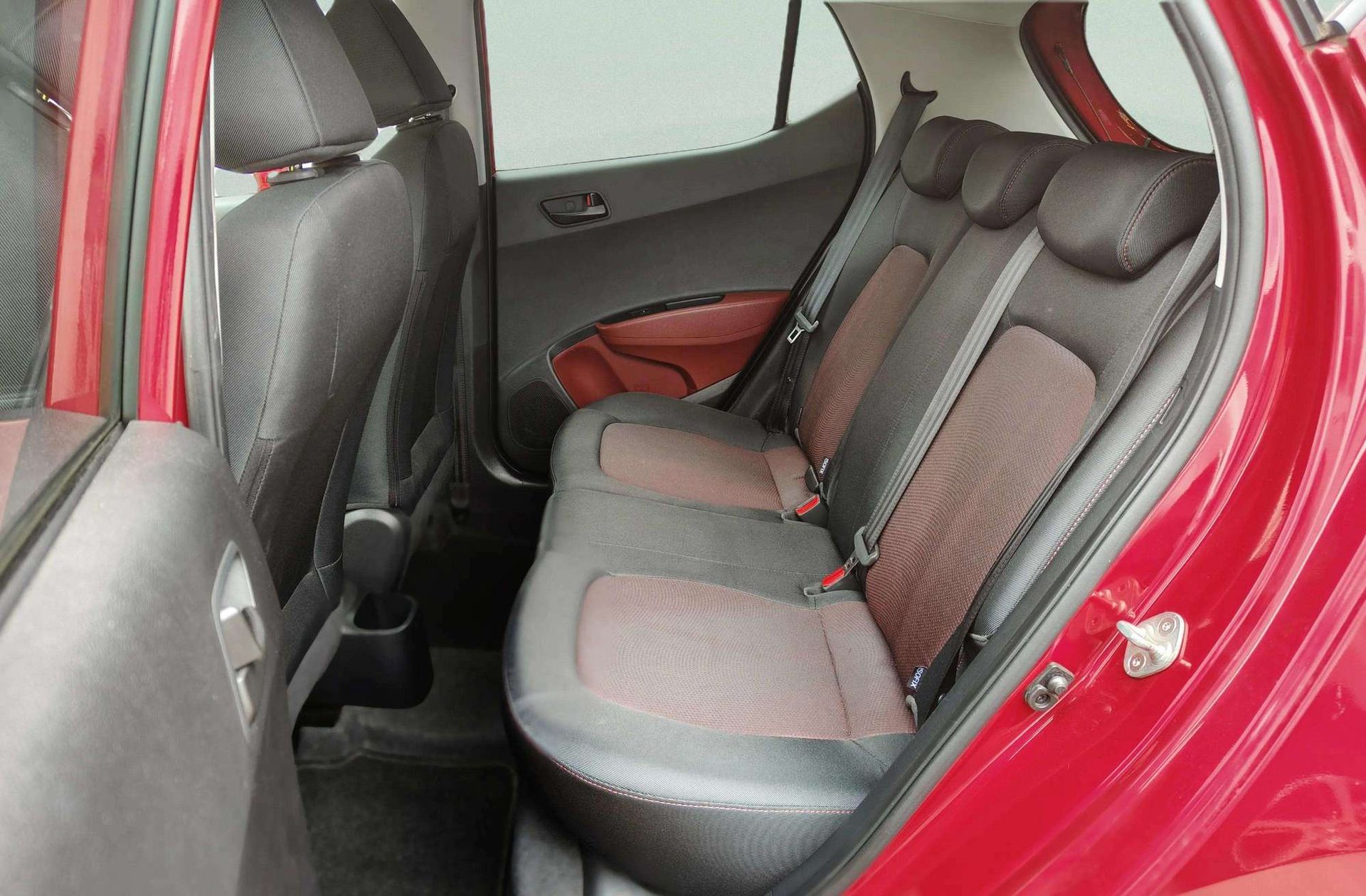 Hyundai i10 1.2 Tecno Edition - foto 10