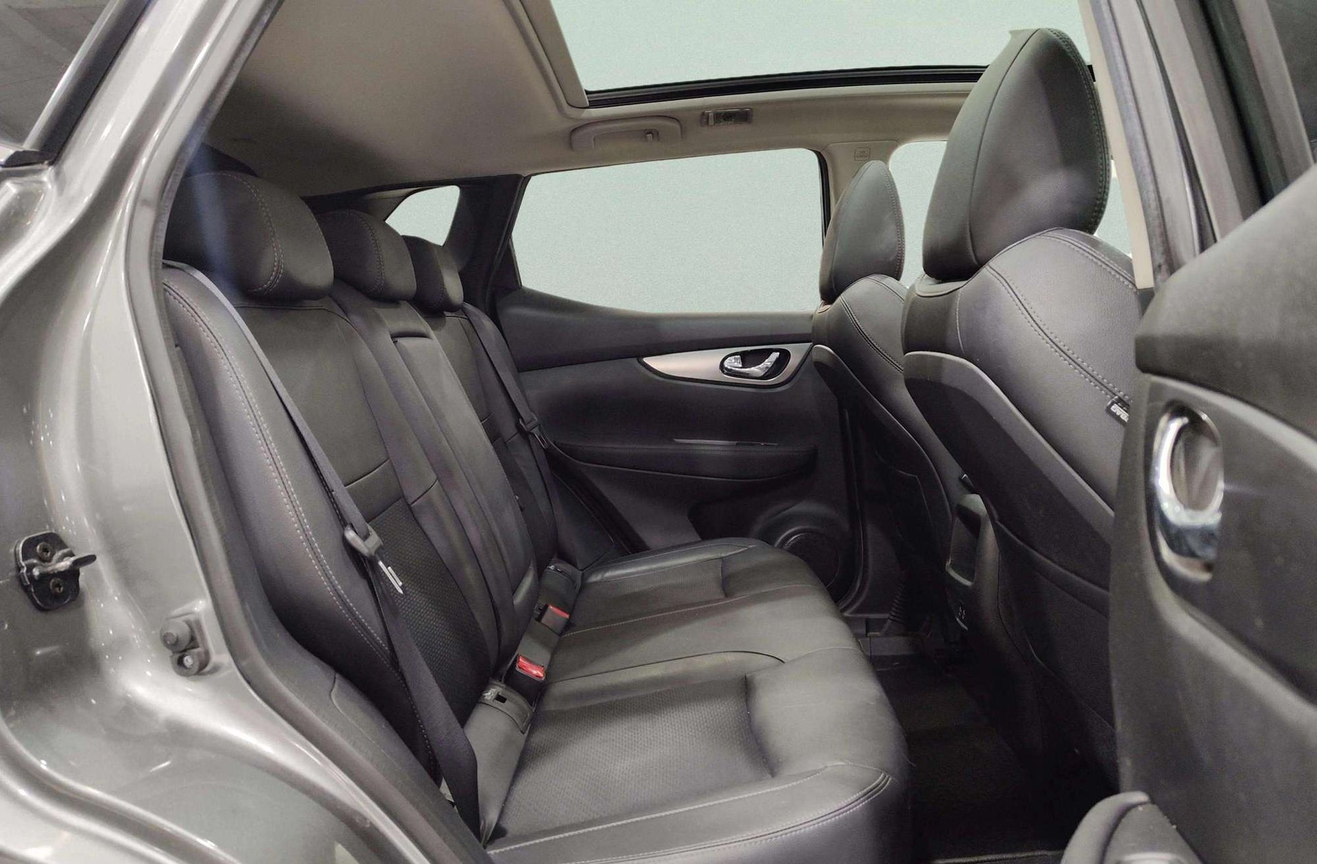 Nissan Qashqai DIG-T 160 Tekna+ - foto 21