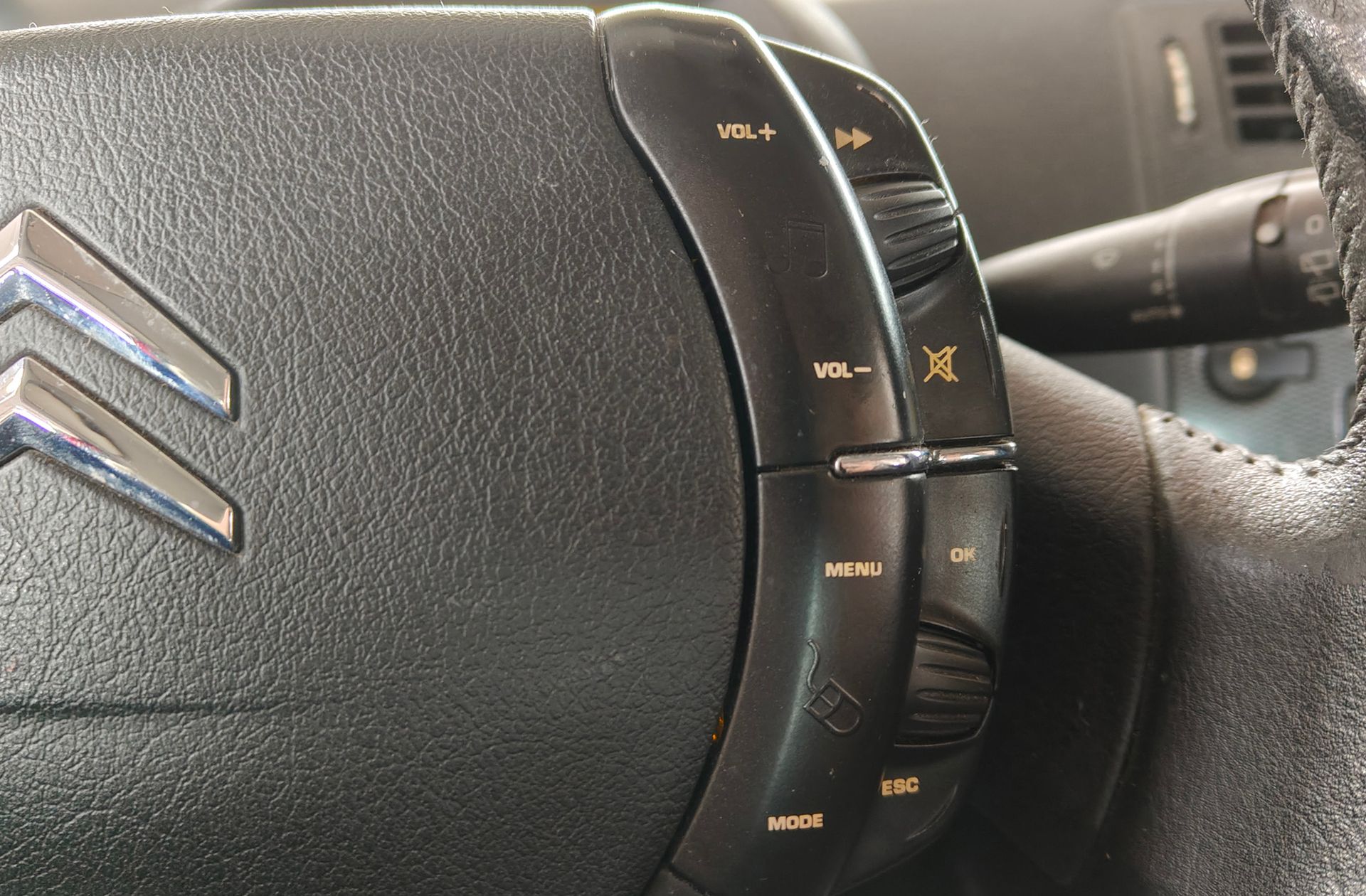 Citroën C4 1.6 HDi VTR Plus - foto 22
