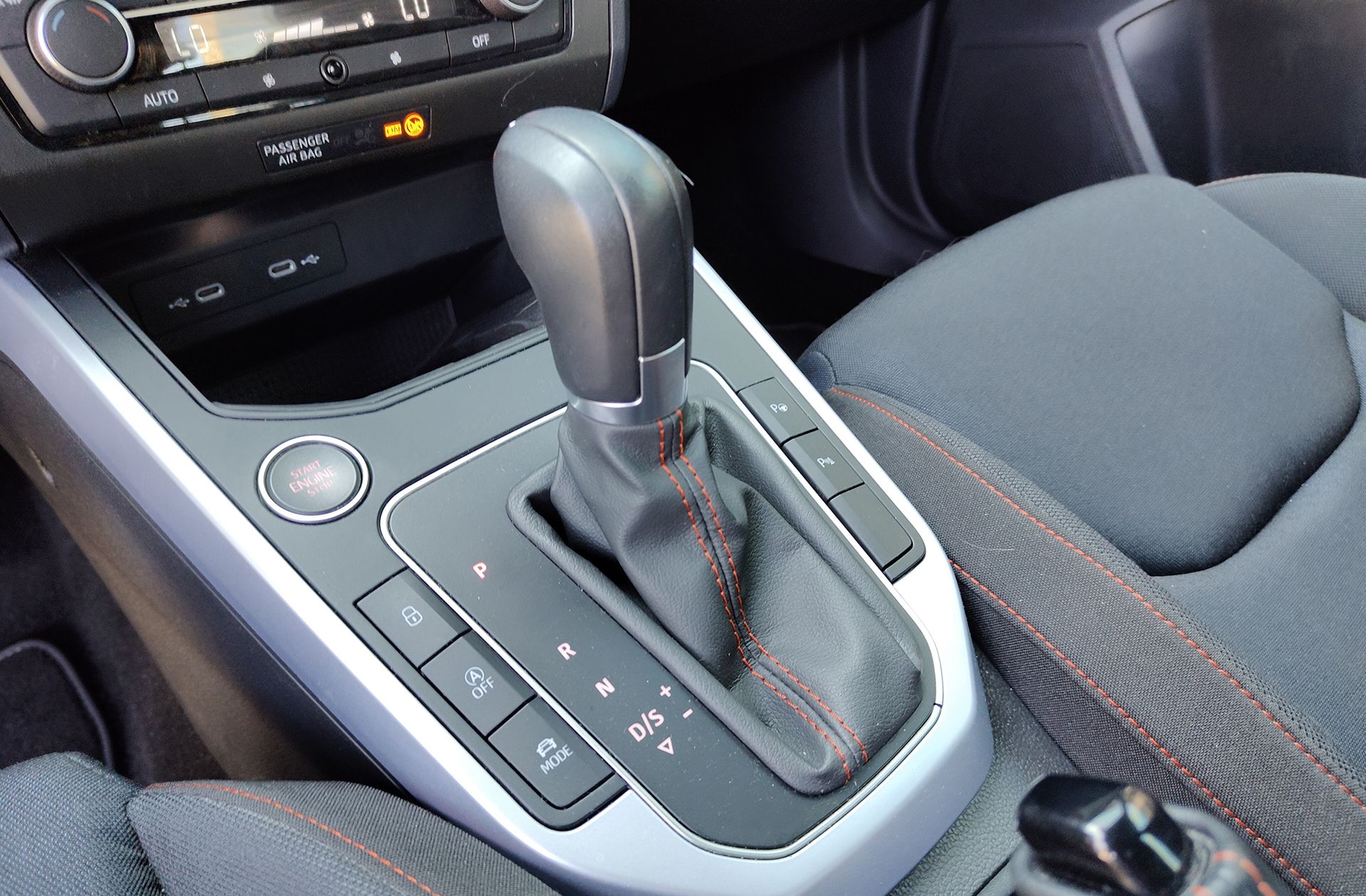 SEAT Arona 1.0 TSI FR XM DSG - foto 5