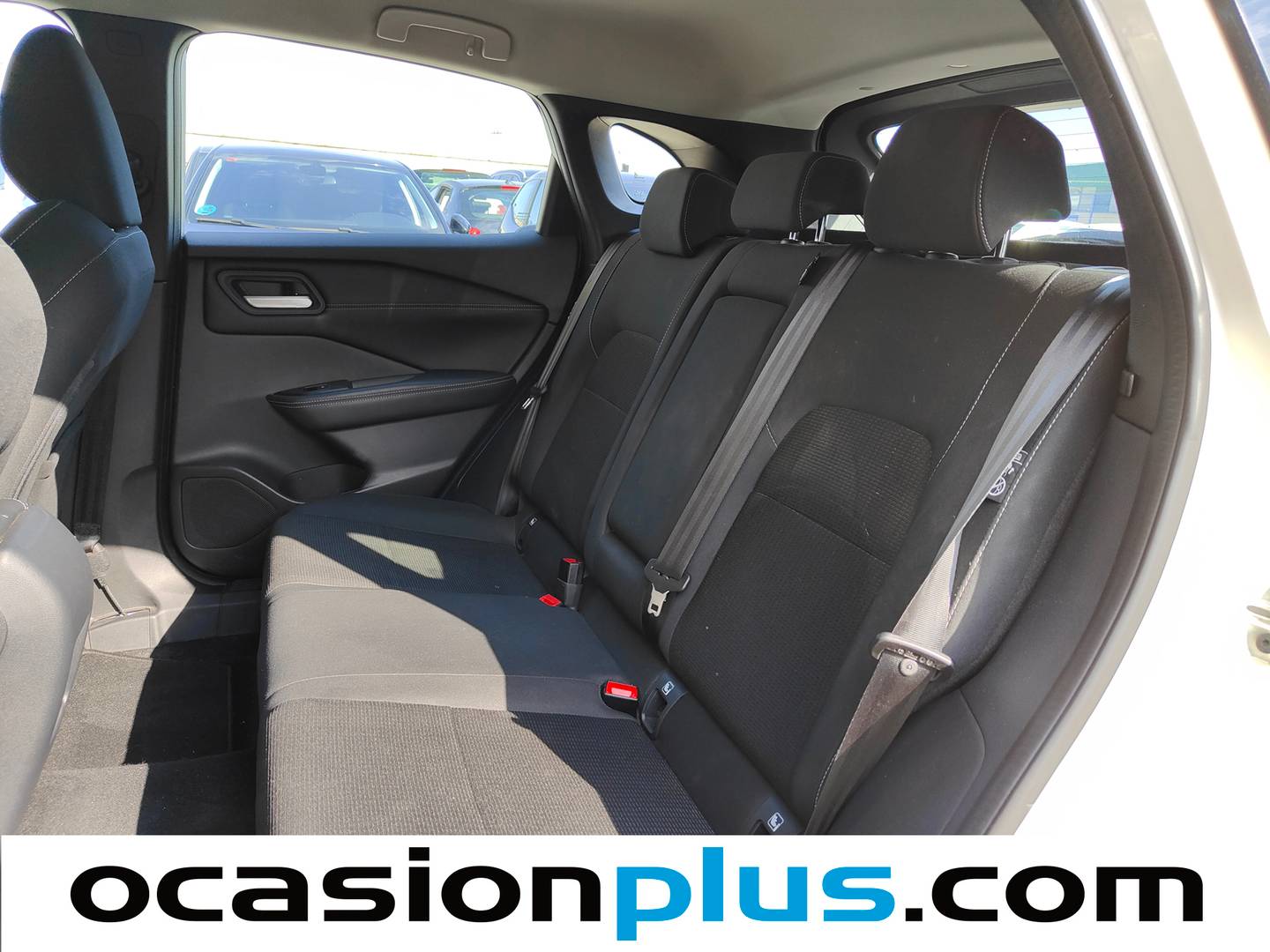 Foto asientos traseros Nissan QASHQAI Nissan Qashqai DIG-T 140 mHEV Acenta 4x2 (140 CV)