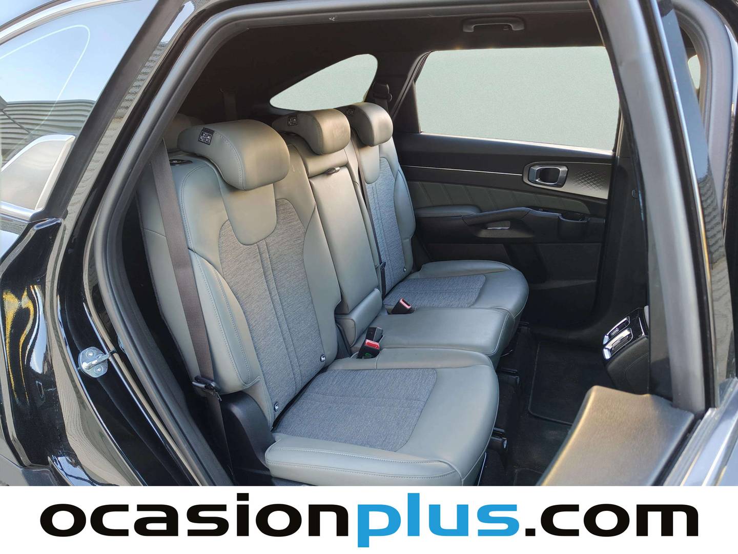 Foto KIA Sorento Kia Sorento 1.6 T-GDi HEV Drive 4x2 (230 CV) 7 Plazas