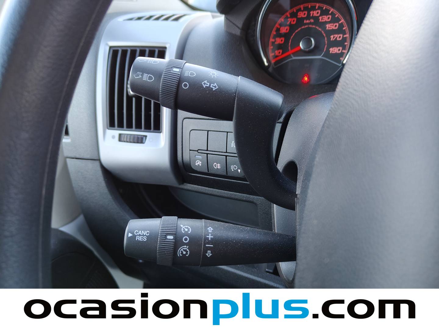 Foto Peugeot Boxer Peugeot Boxer Furgon BlueHDi 140 S&S 335 L3H2 (140 CV)