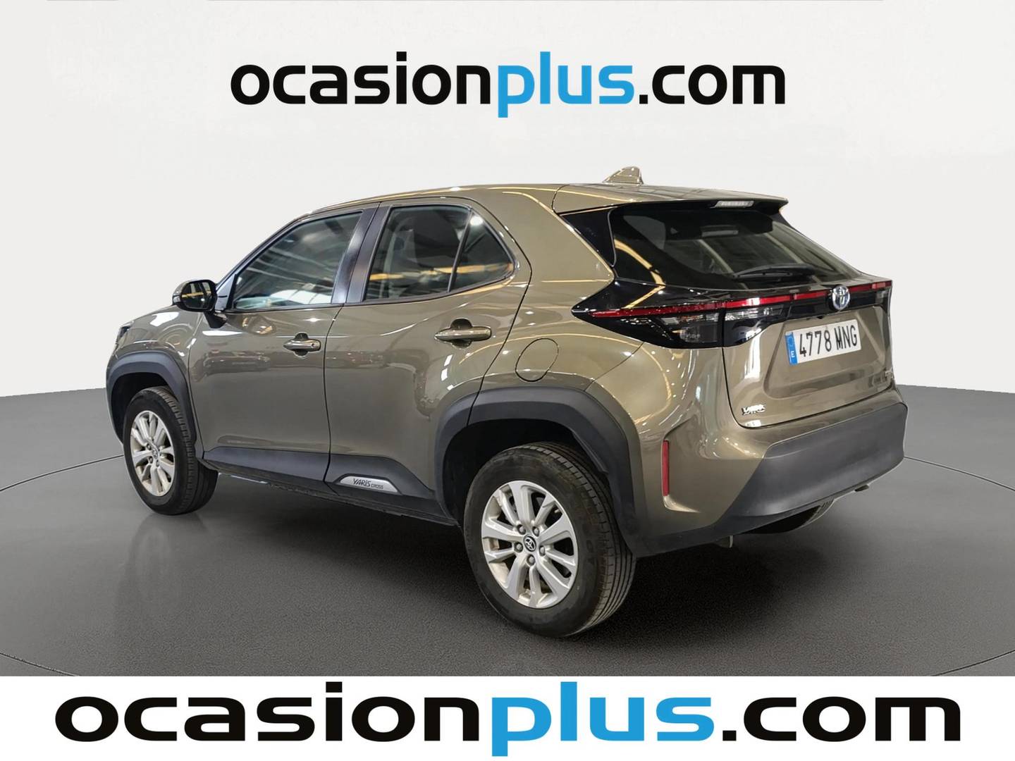 Foto trasera Toyota Yaris Cross Toyota Yaris Cross 120H Business plus (116 CV) izquierda