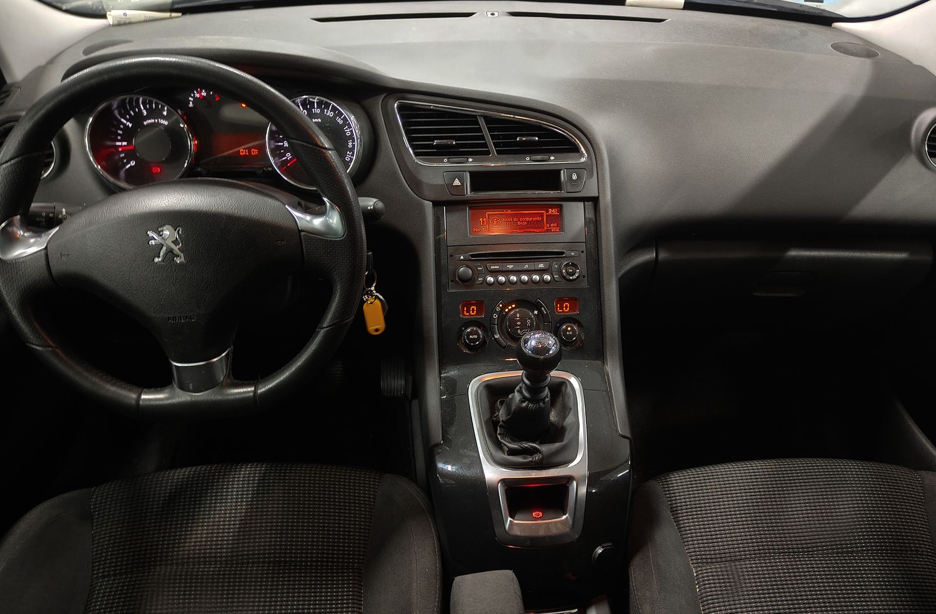 Peugeot 5008 1.2 PureTech Style 7 plazas - foto 7