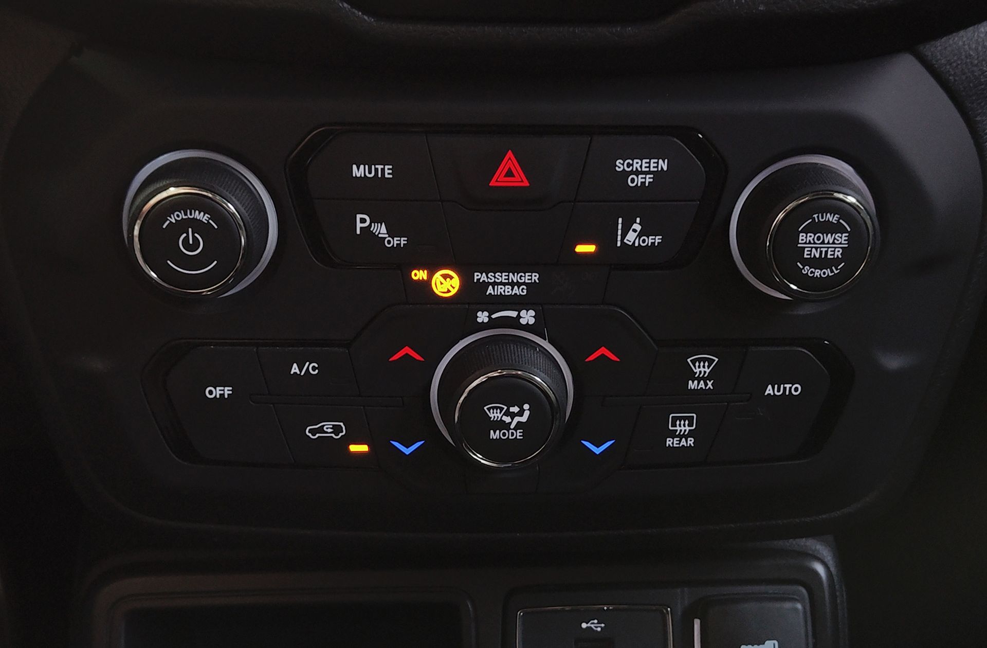 Jeep Renegade 1.0G Night Eagle II 4x2 - foto 31