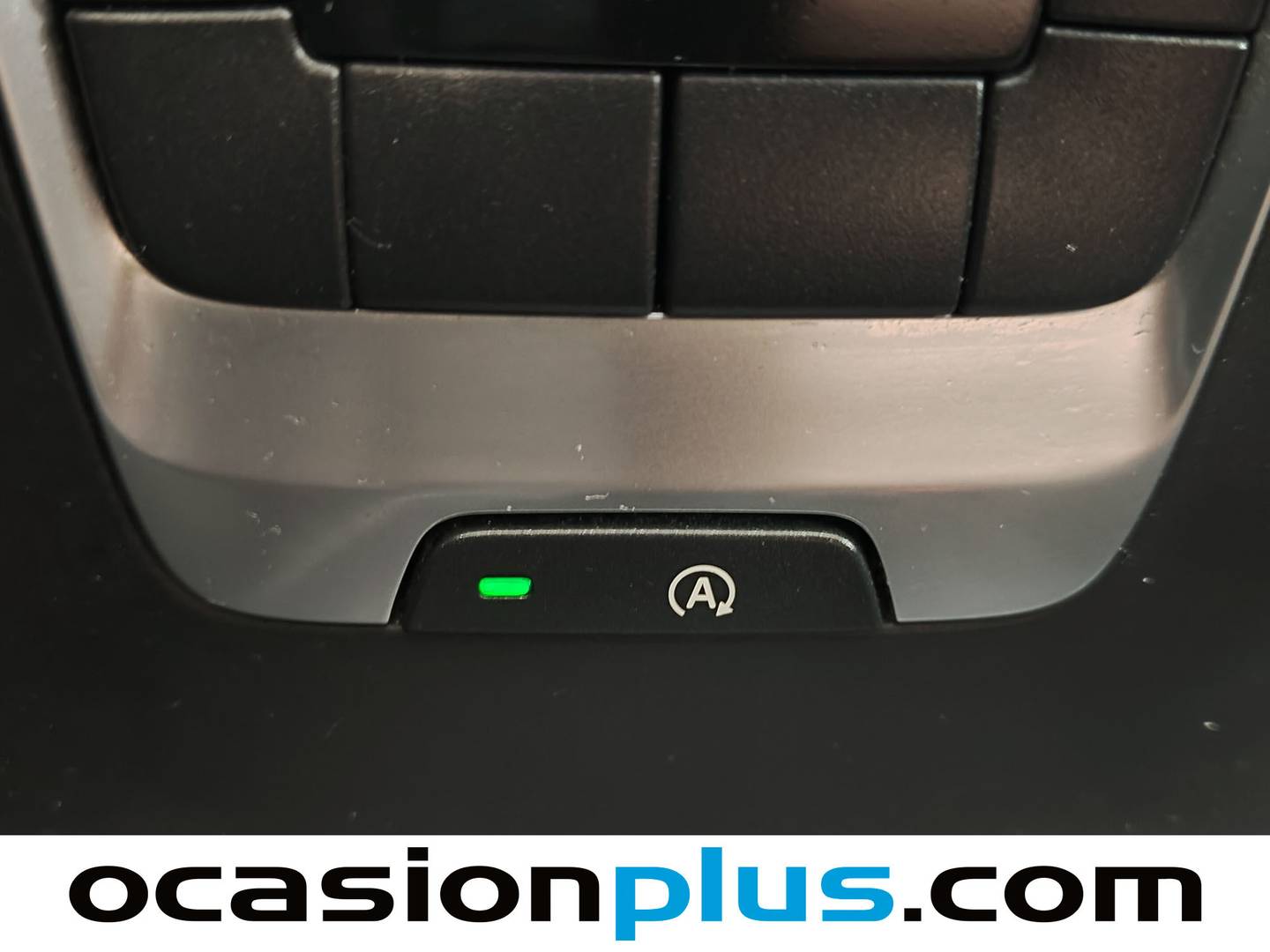 Extras y acabados del Volvo V40 Cross Country Volvo V40 Cross Country D2 Kinetic (120 CV)