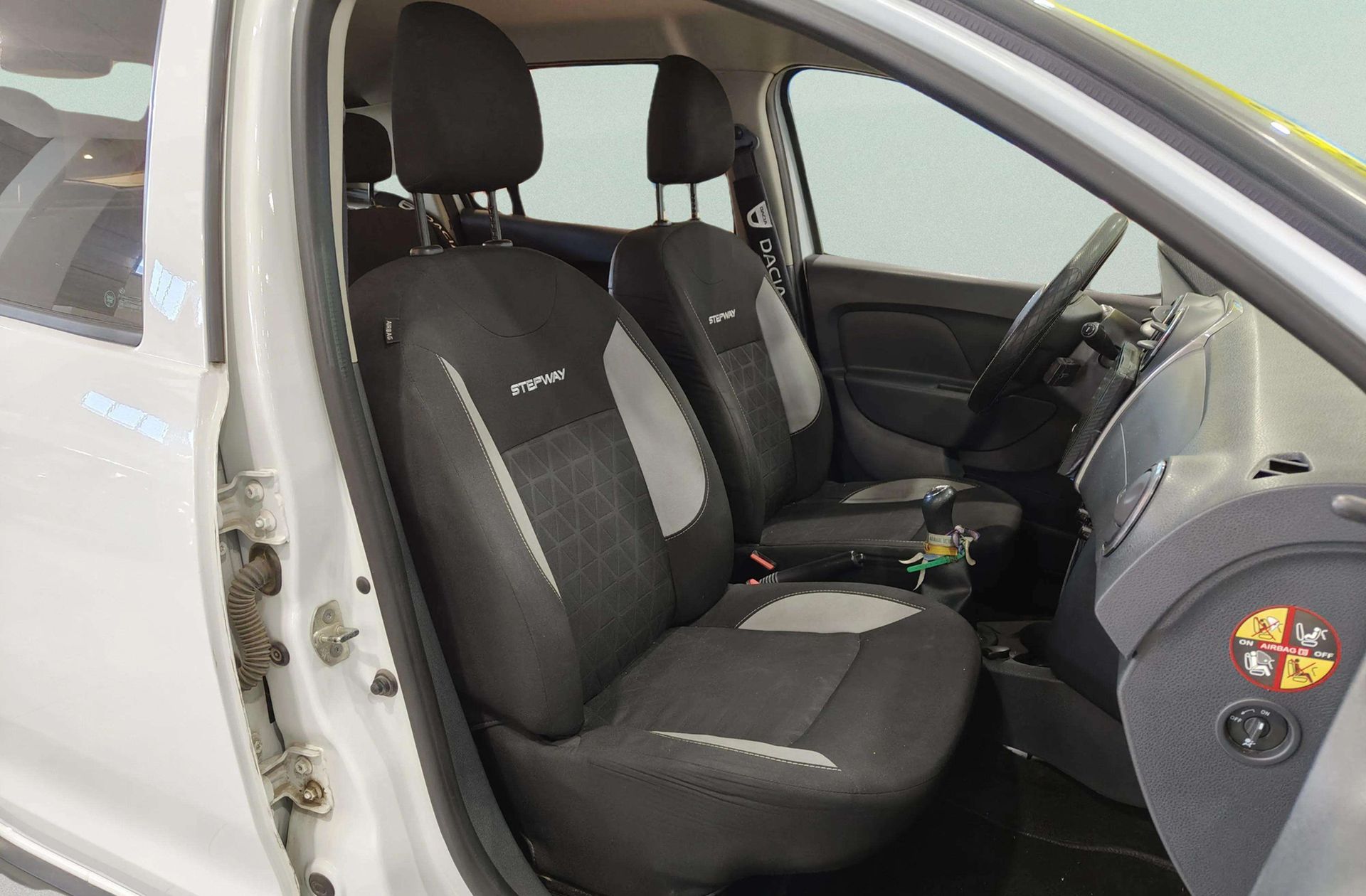 Dacia Sandero Stepway TCe - foto 16