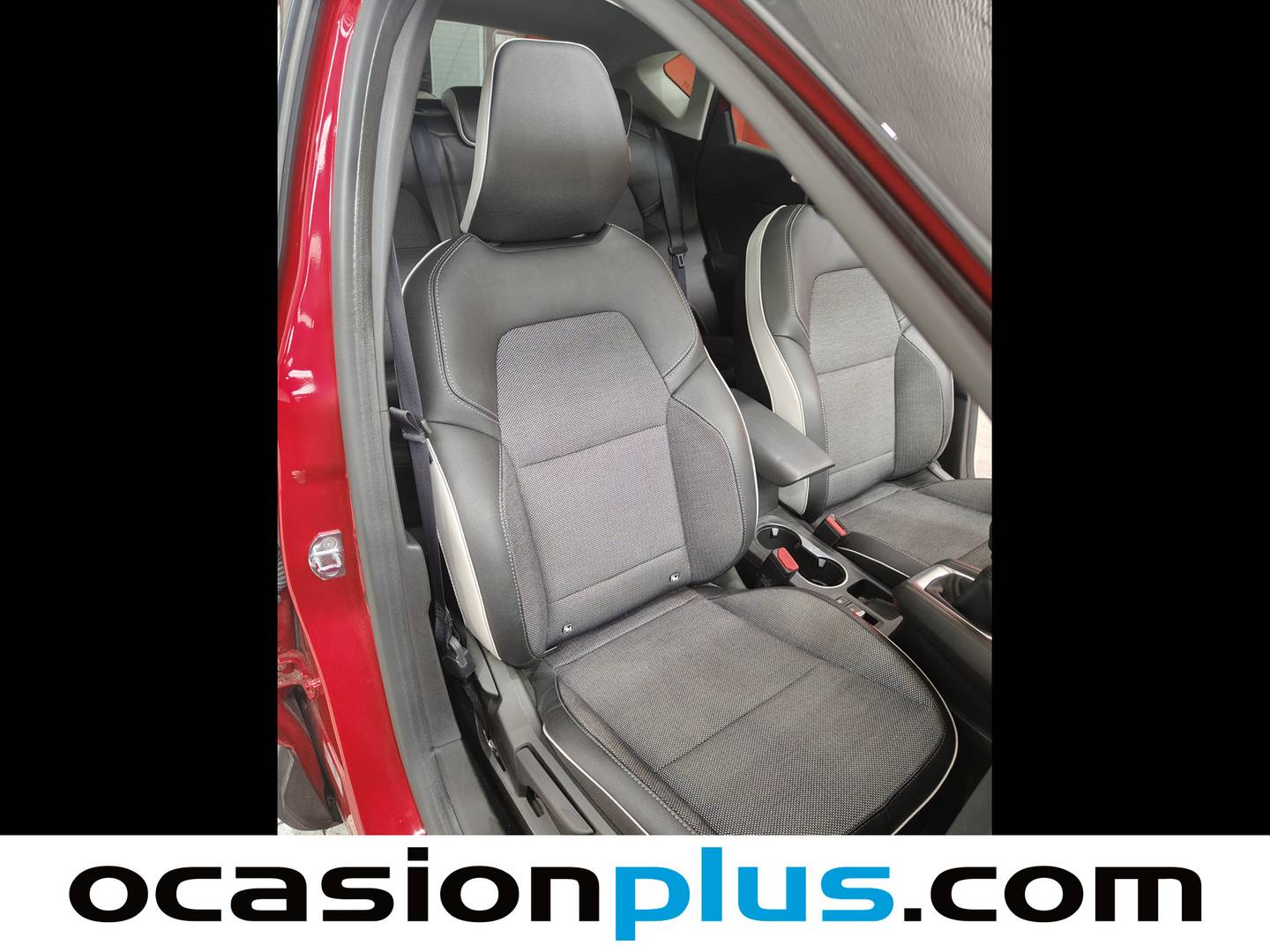 Foto Renault Captur Renault Captur TCe 140 Micro Híbrido Fast Track (140 CV)