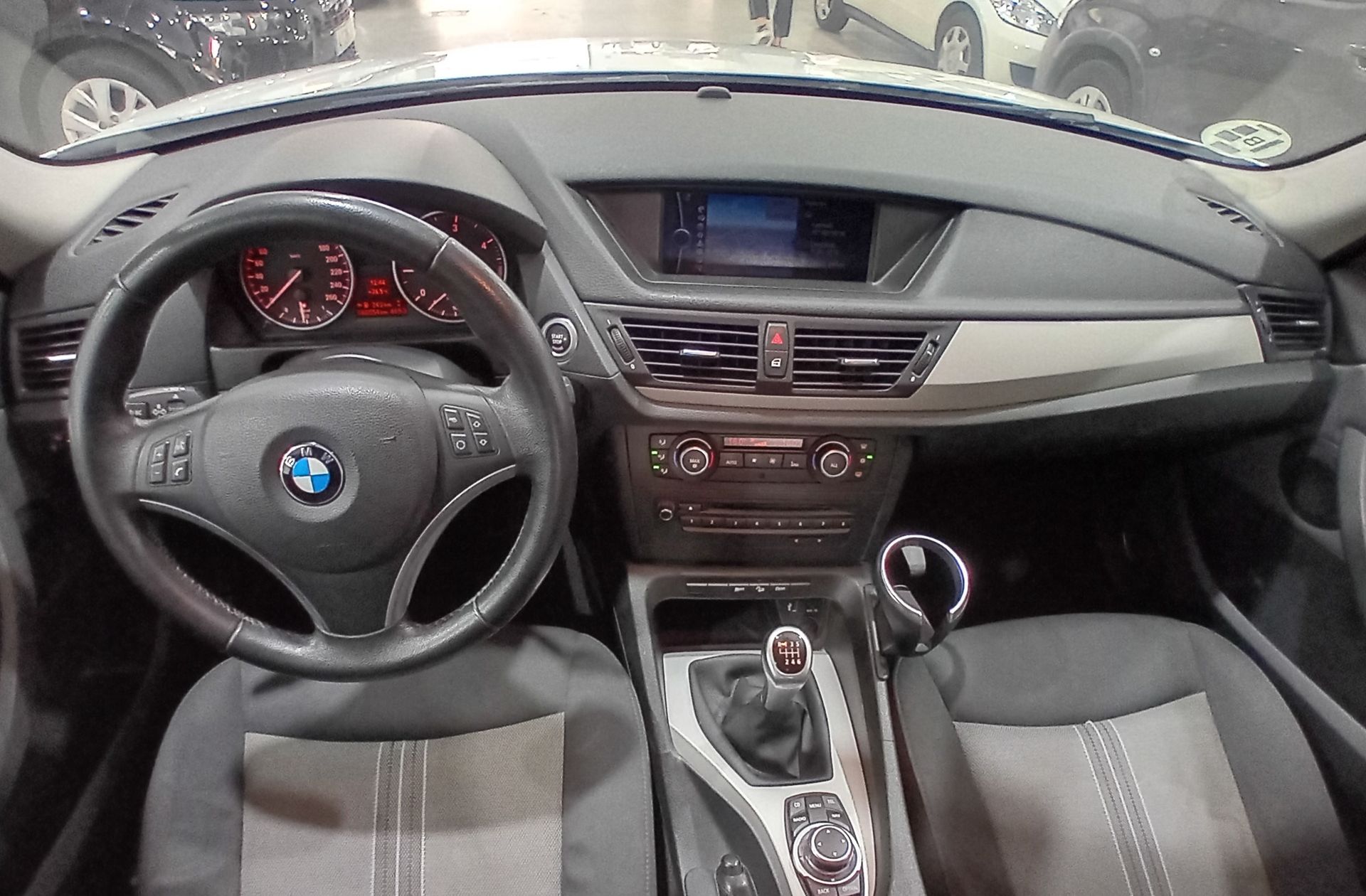 BMW X1 xDrive18d 4x4 - foto 6