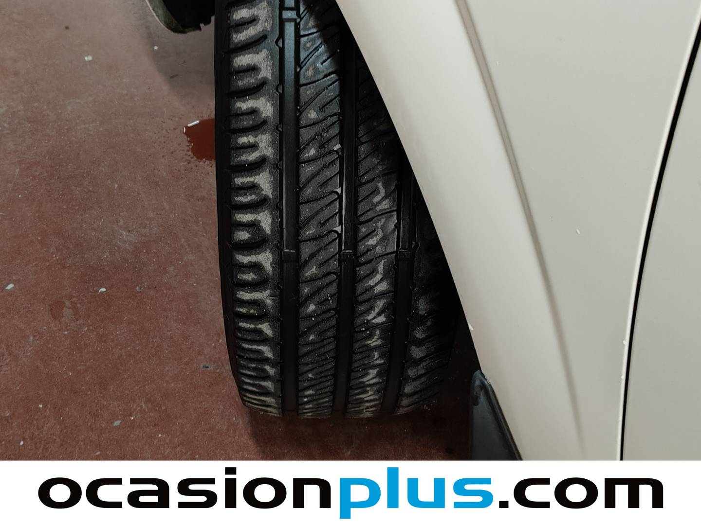 Foto SsangYong Rodius Ssangyong Rodius 2.0 e-Xdi Premium Auto (155 CV) 7 Plazas