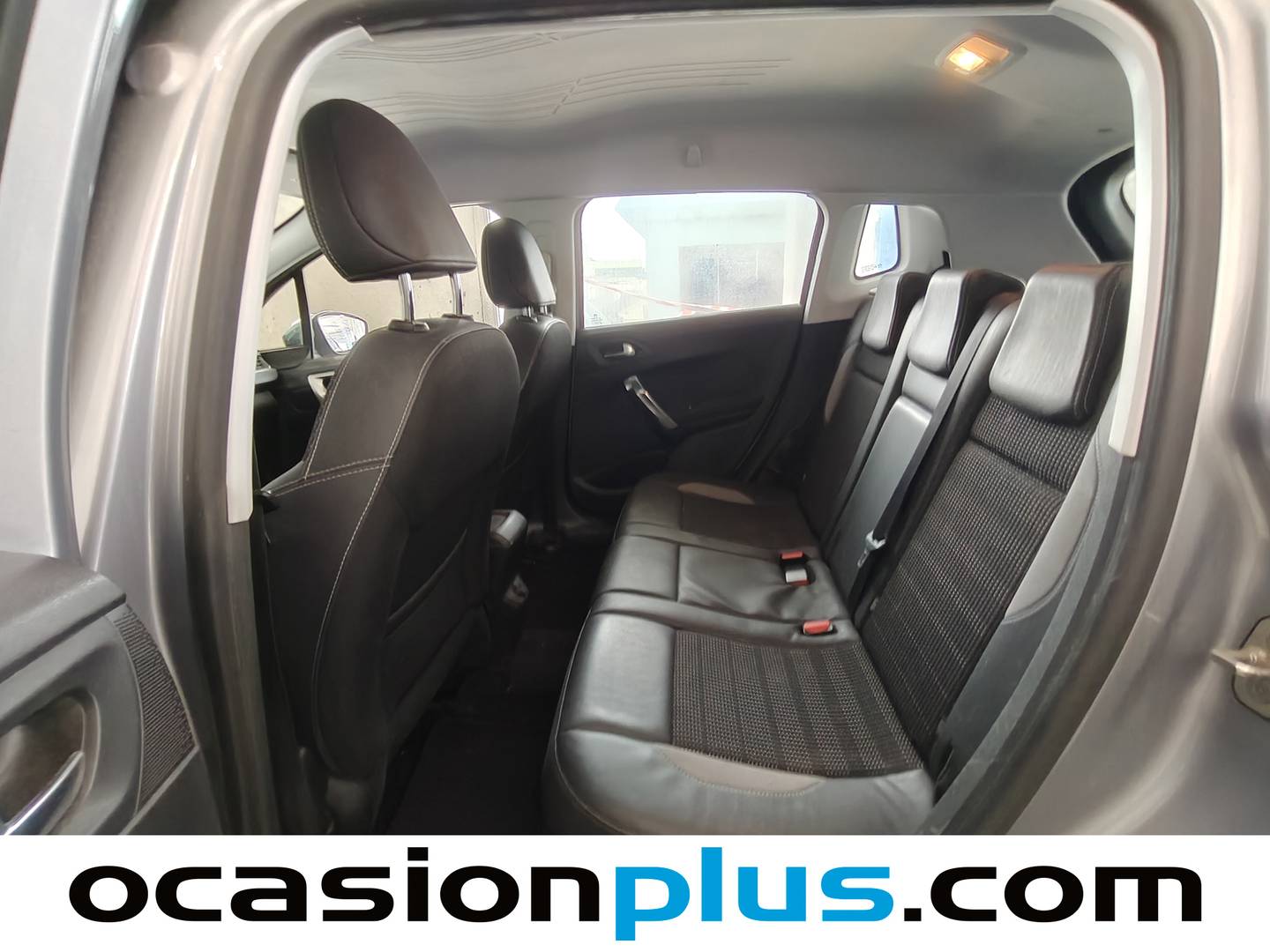 Foto asientos traseros Peugeot 2008 Peugeot 2008 PureTech 110 S&S Allure EAT6 (110 CV)