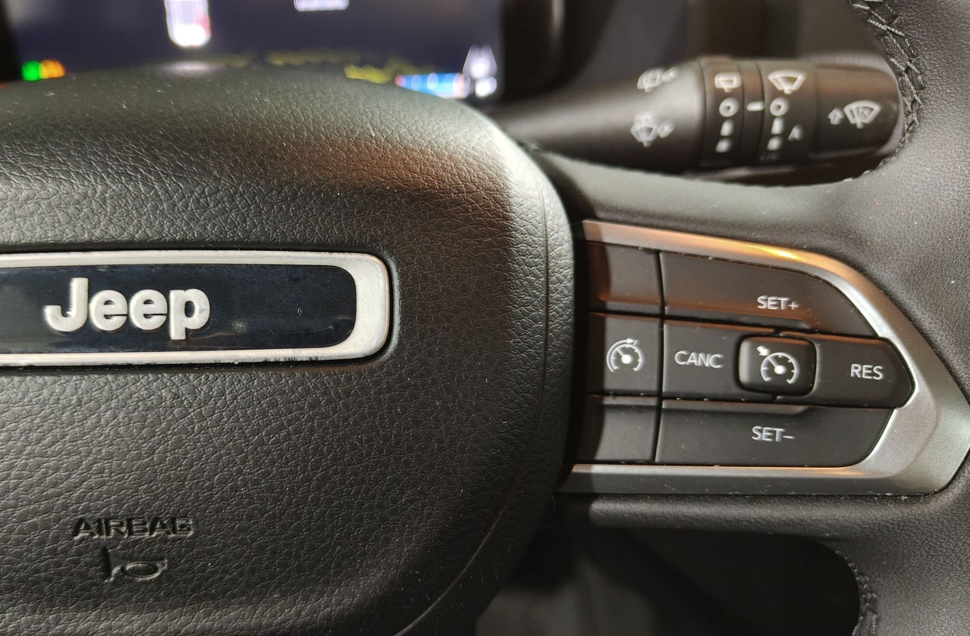 Jeep Renegade eHybrid 1.5 Limited ATX - foto 30