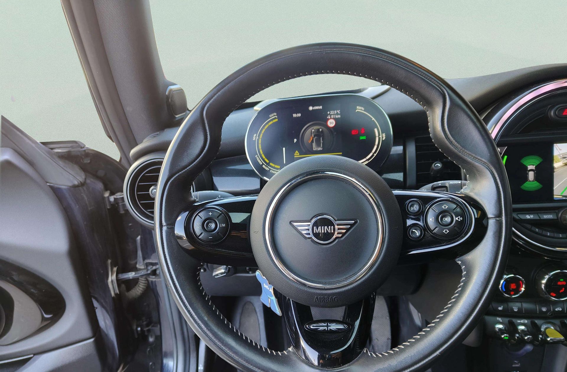 MINI Cooper SE - foto 25