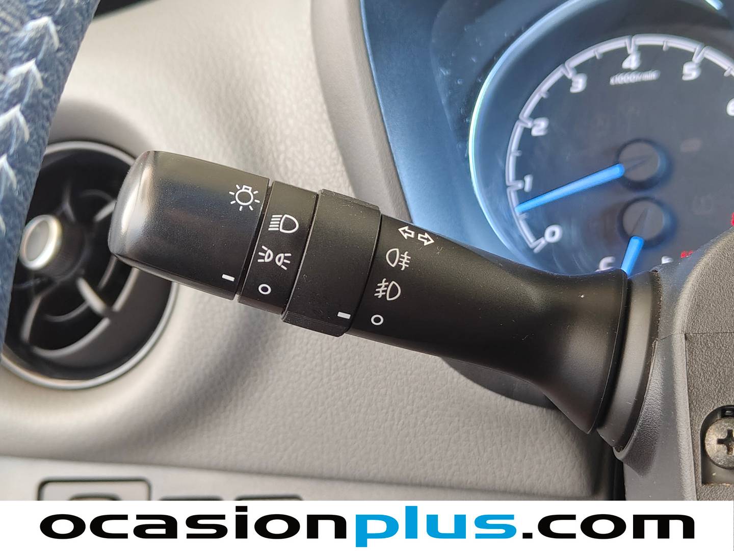 Equipamiento del Toyota Yaris Toyota Yaris 1.5 Active (111 CV)