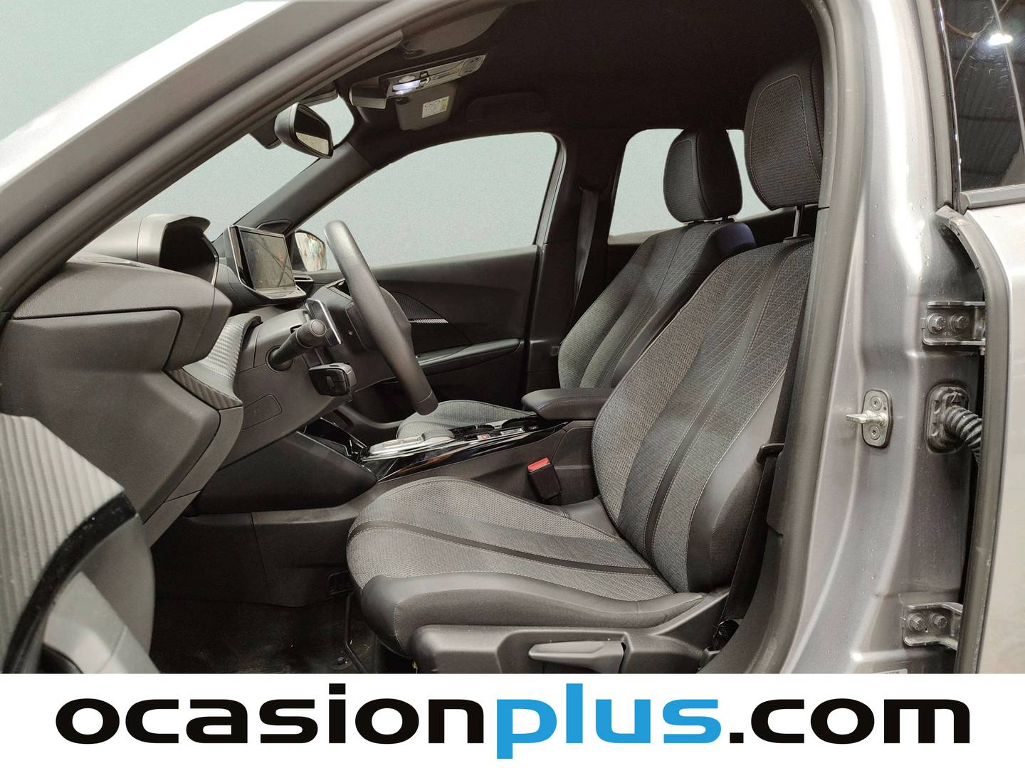 Foto asientos delanteros Peugeot 2008 Peugeot 2008 Allure Hybrid eDCS6 (145 CV)