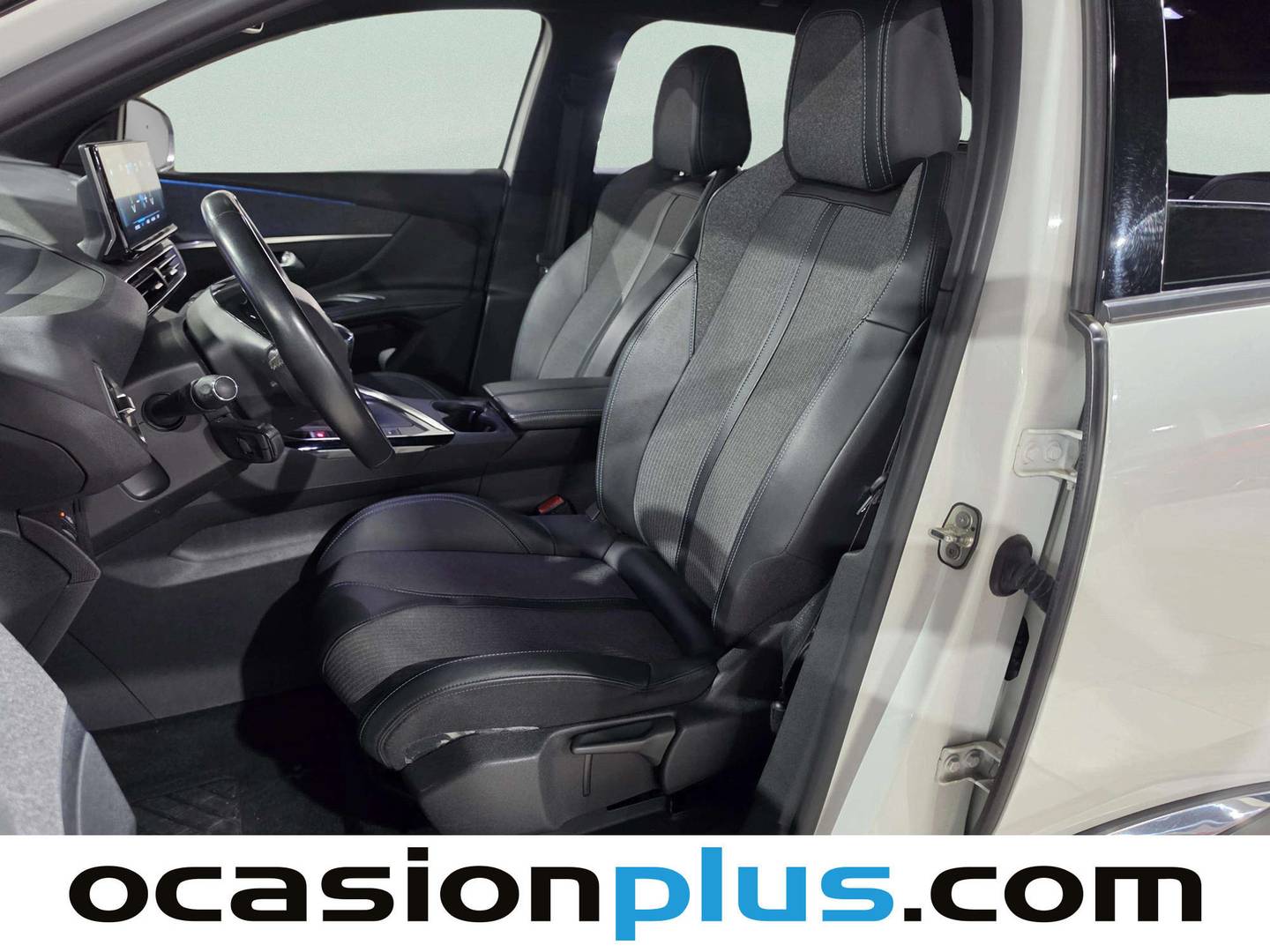 Foto asientos delanteros Peugeot 3008 Peugeot 3008 PureTech 130 S&S Allure Pack (130 CV)