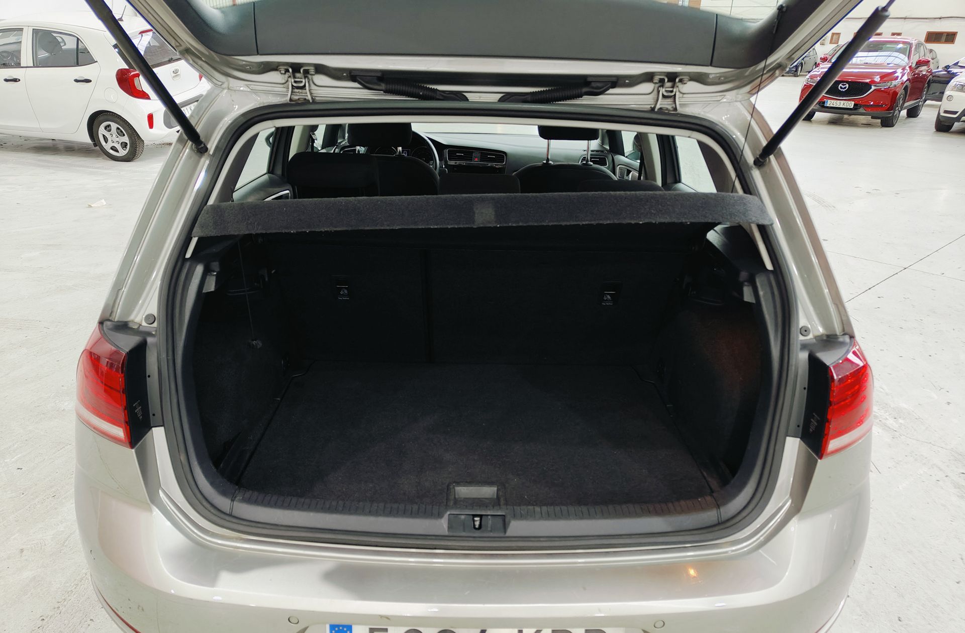 Volkswagen Golf Ready2Go 1.6 TDI - foto 15