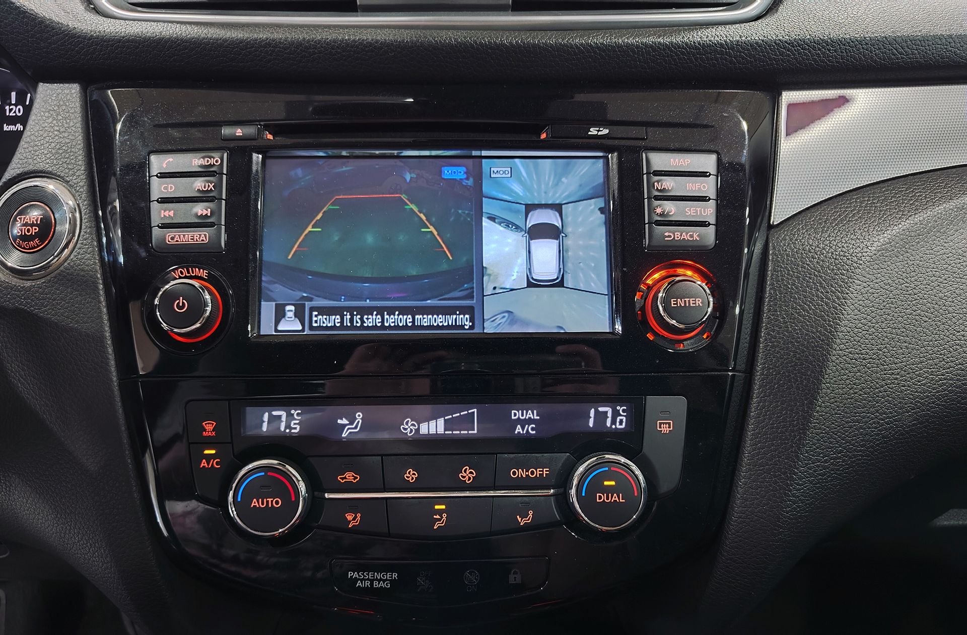 Nissan Qashqai DIG-T 115 N-Connecta Xtronic - foto 9