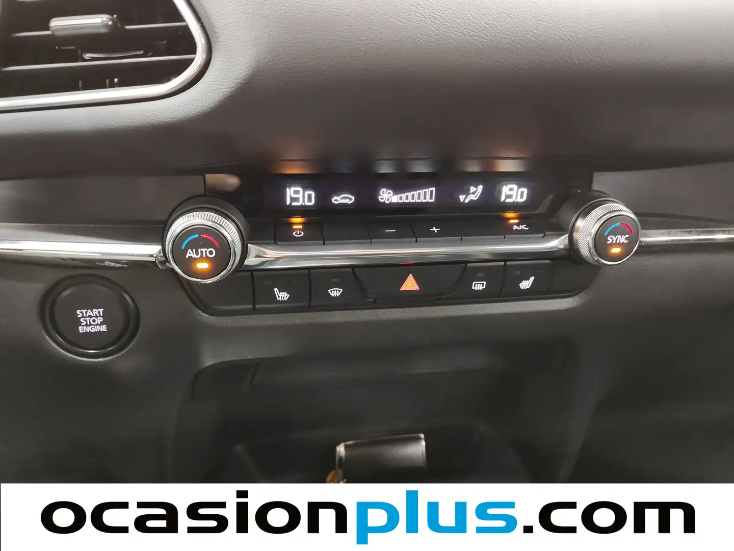 Foto Mazda CX-30 Mazda CX-30 e-SKYACTIV-X Homura 2WD AT (186 CV)