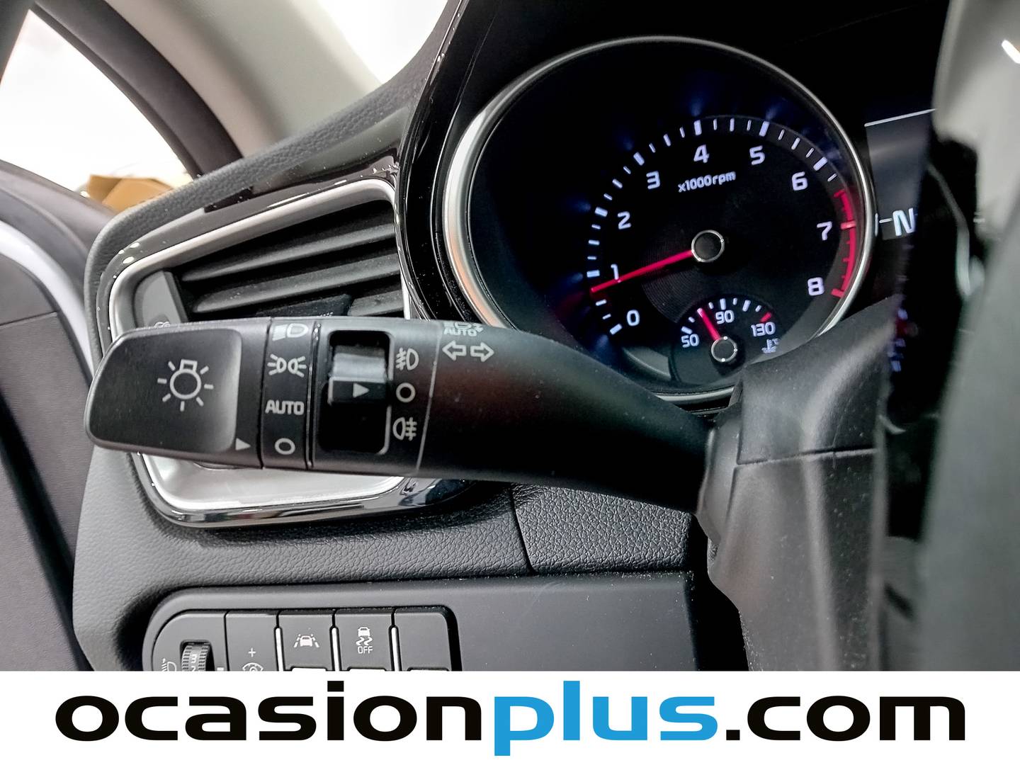 Foto KIA XCeed Kia XCeed 1.5 MHEV iMT Tech (160 CV)