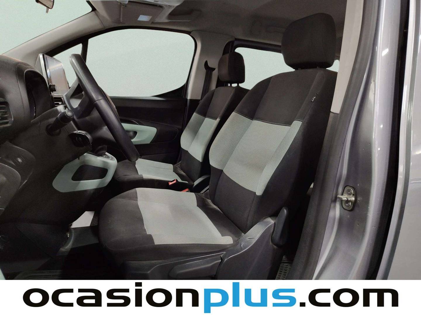 Foto asientos delanteros Citroën Berlingo Citroën Berlingo Combi BlueHDi 100 S&S Talla M 100 Años (102 CV)