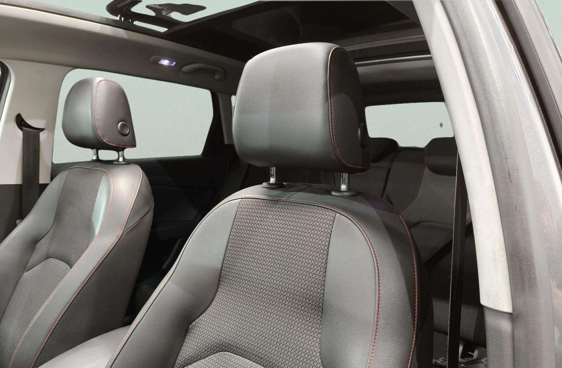 SEAT León ST 2.0 TDI FR - foto 7