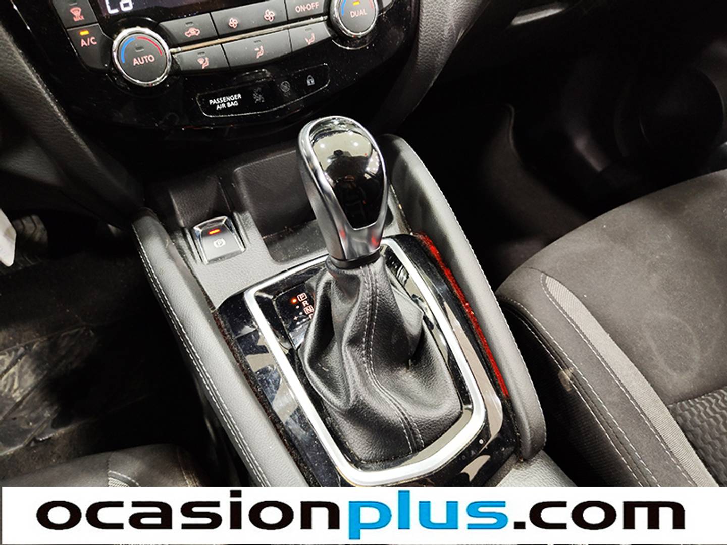 Nissan QASHQAI Nissan Qashqai DIG-T 115 Acenta 4x2 XTronic (115 CV) de segunda mano