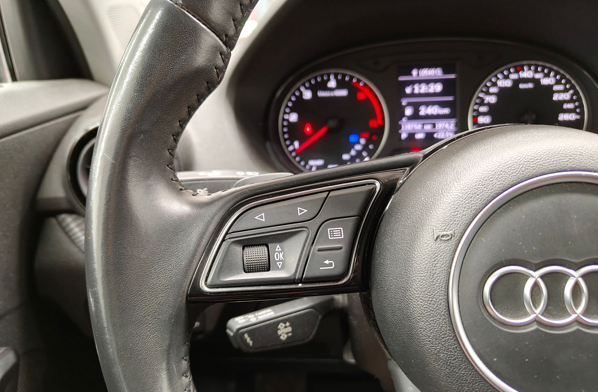 Audi Q2 design edition 2.0 TDI quattro S tronic - foto 27