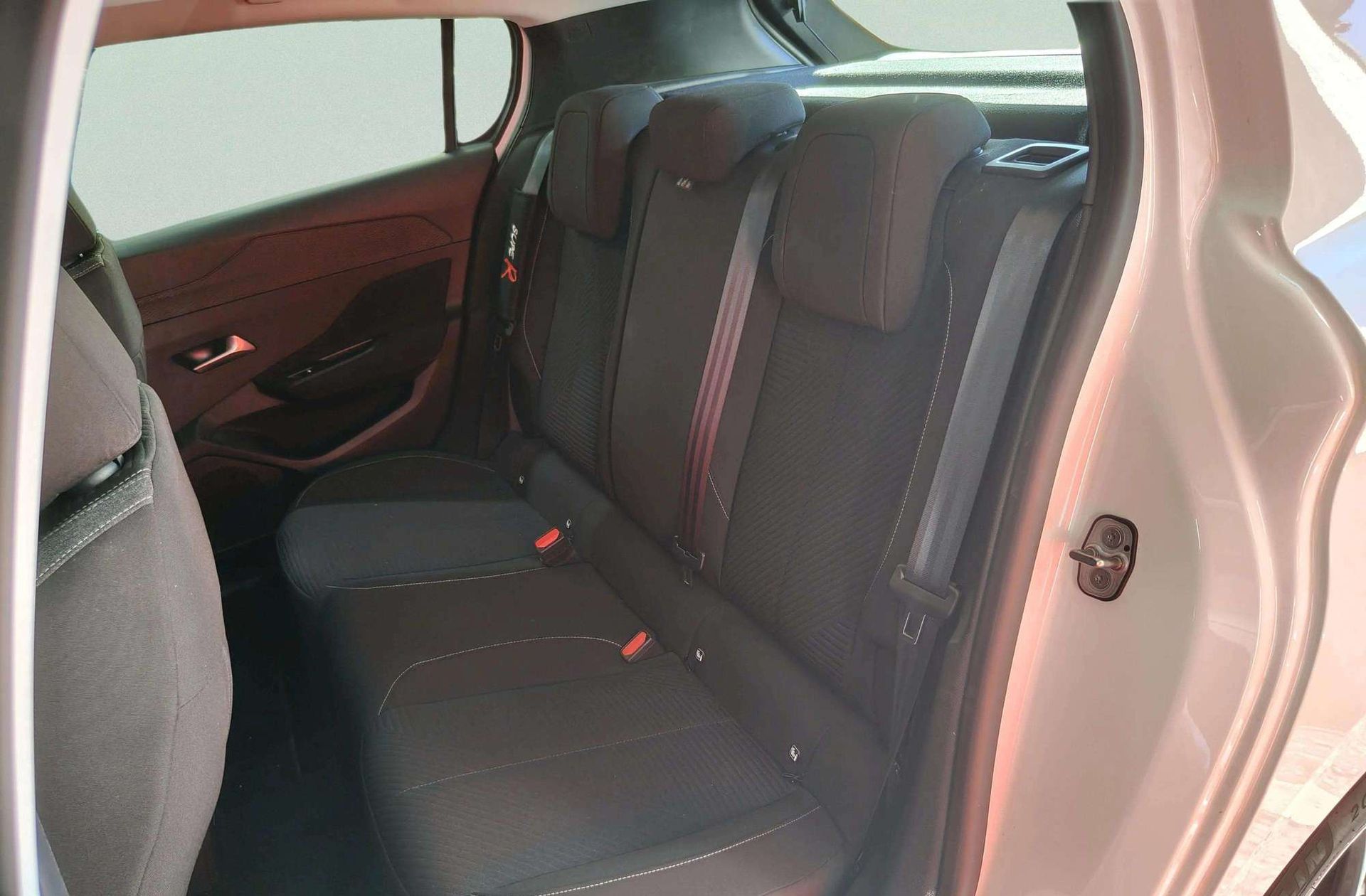 Peugeot 308 Active Pack BlueHDi EAT8 - foto 11