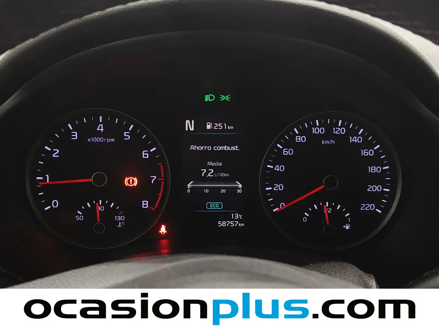 Foto KIA Stonic Kia Stonic 1.0 T-GDi MHEV Concept  (100 CV)