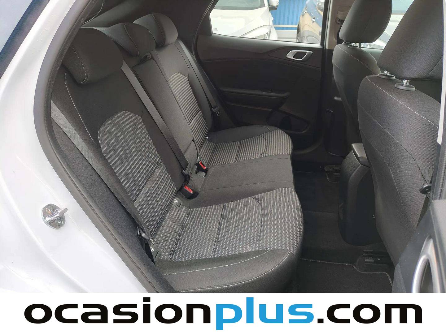 Foto asientos traseros KIA XCeed Kia XCeed 1.0 T-GDi Drive (100 CV)
