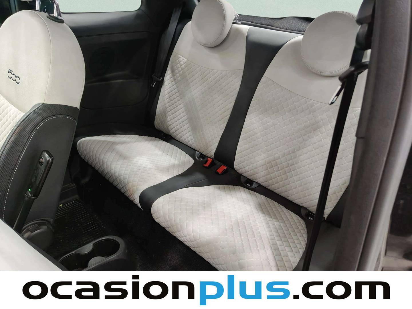 Foto asientos traseros Fiat 500 Fiat 500 1.0 Hybrid Dolcevita (70 CV)
