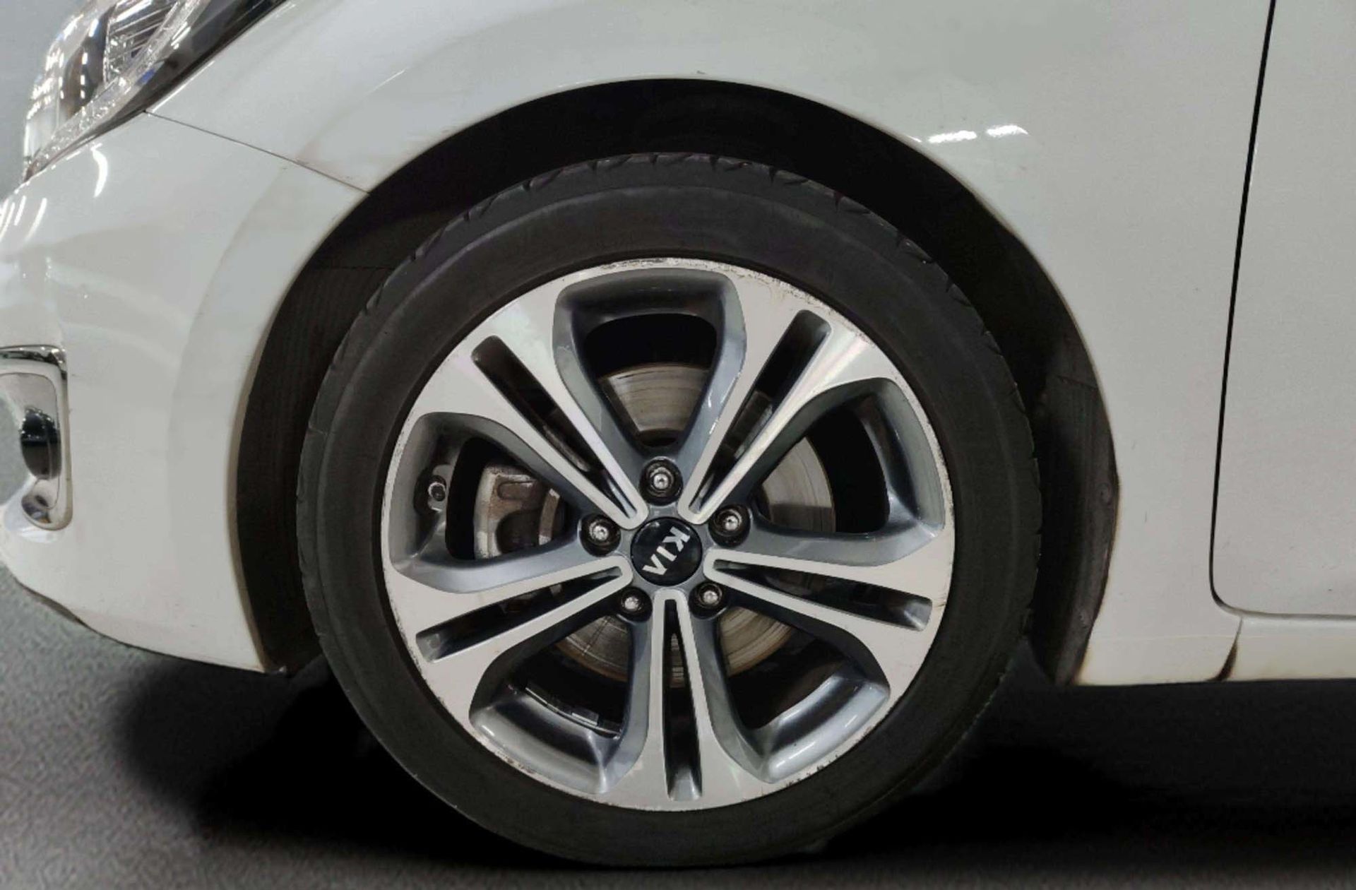 Kia Ceed 1.6 CRDi VGT x-Tech17 - foto 33