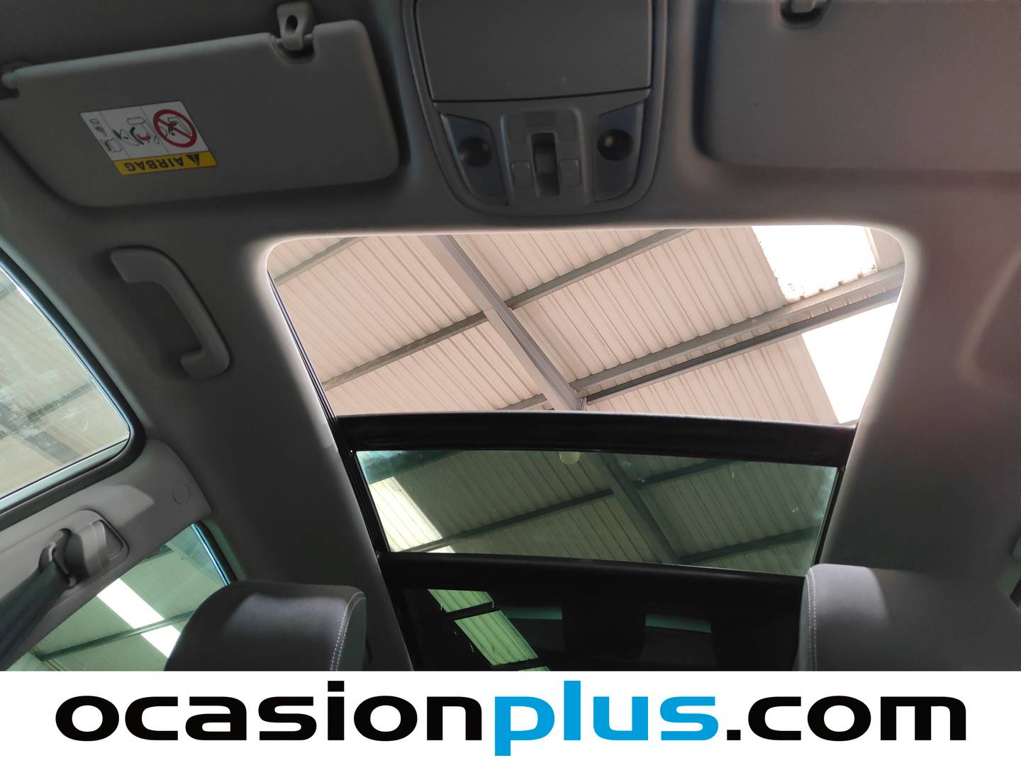 Extras y acabados del KIA Sportage Kia Sportage 1.7 CRDI VGT Drive 4x2 (115 CV)