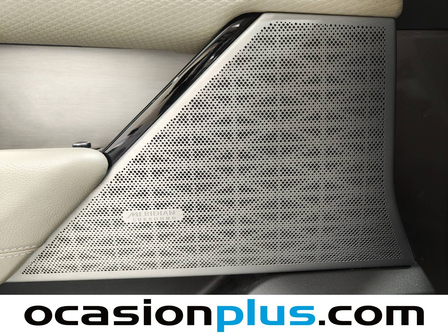 Land Rover Range Rover Velar Land Rover Range Rover Velar D300 R-Dynamic SE 4WD Auto (300 CV) seminuevo