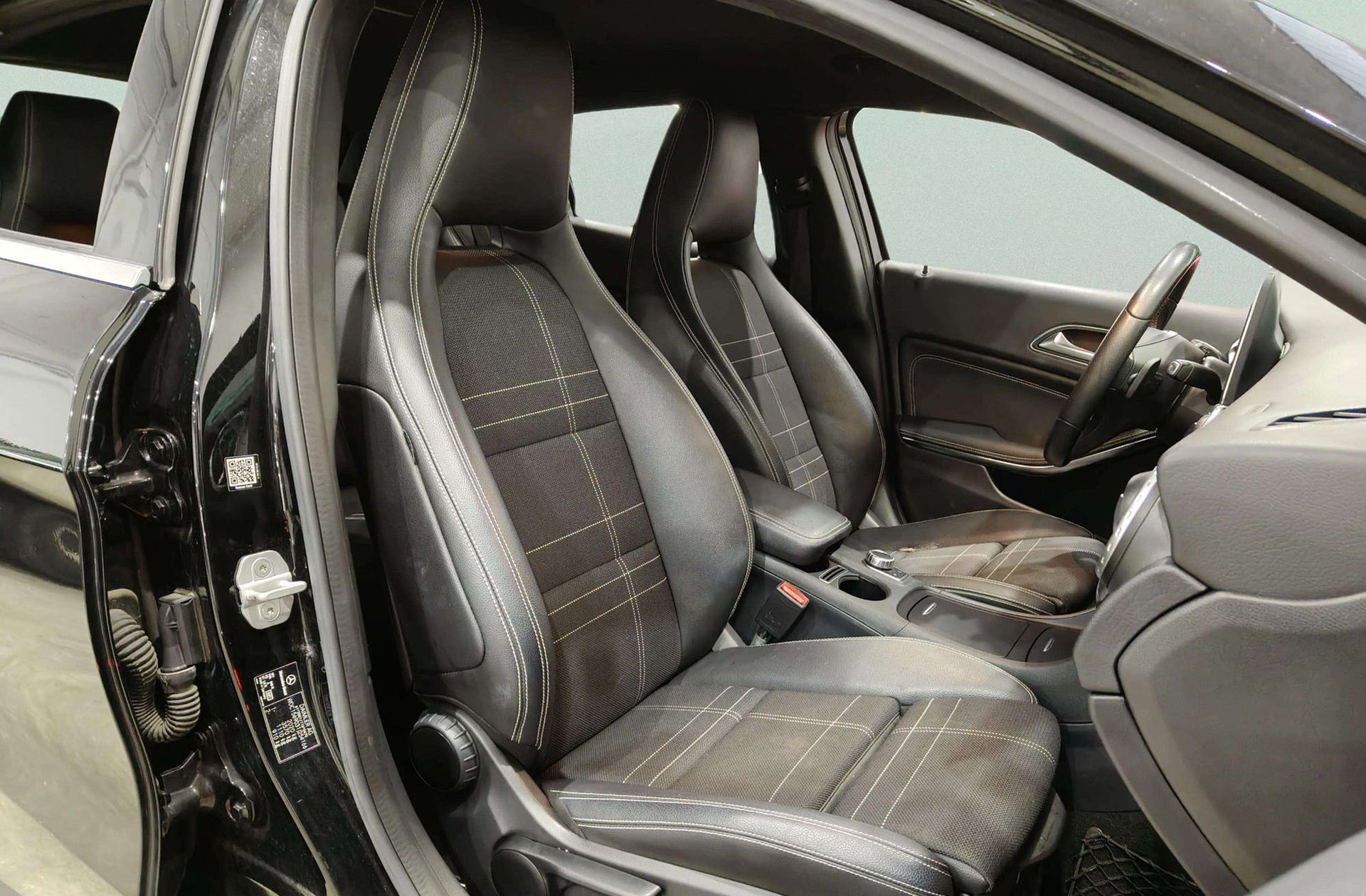 Mercedes-Benz GLA 220 d Urban - foto 19
